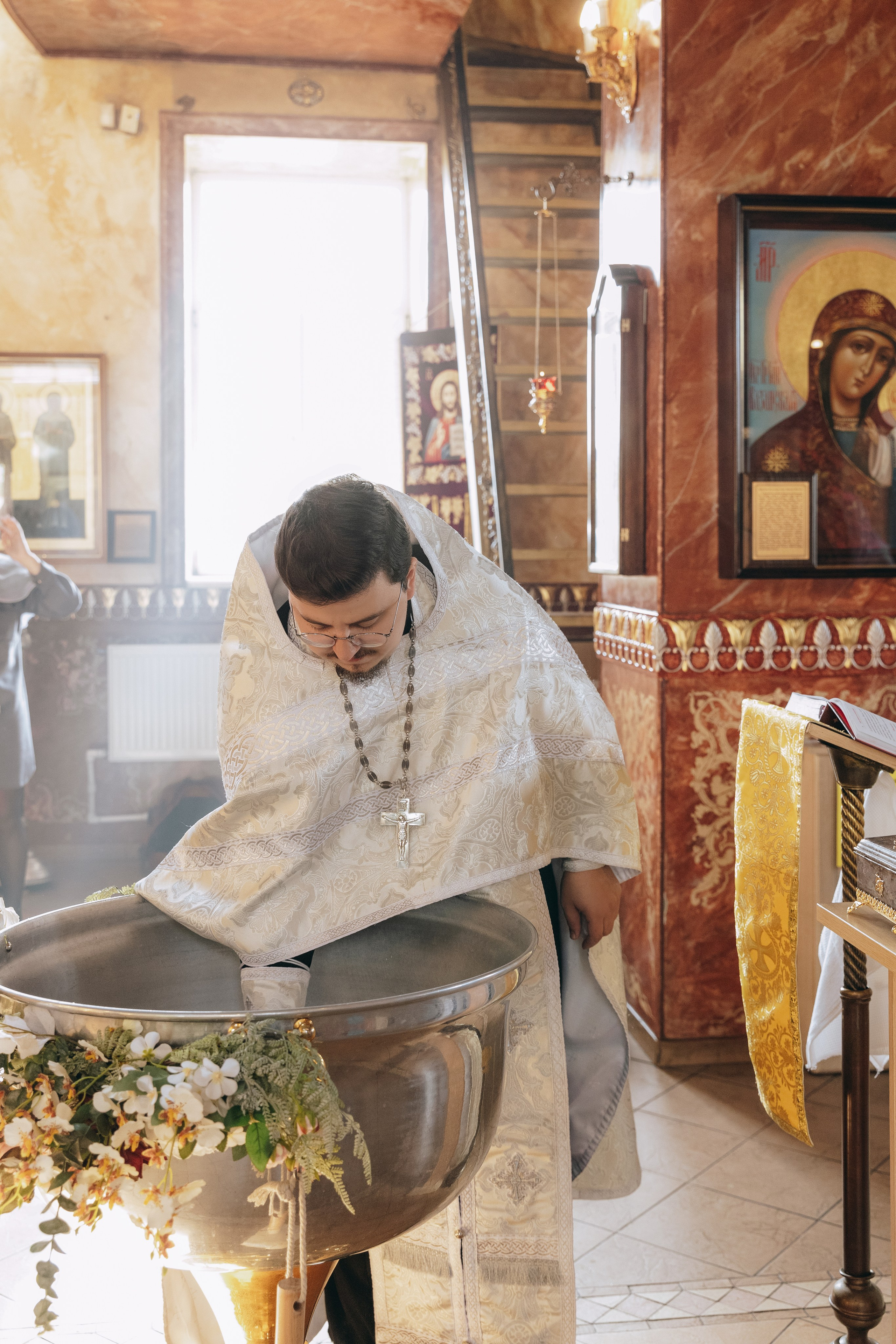 Храм Святого Великомученика Георгия Победоносца. Семейный и портретный фотограф в Москве, Орехово-Зуево, Балашихе, Ногинске, Раменском