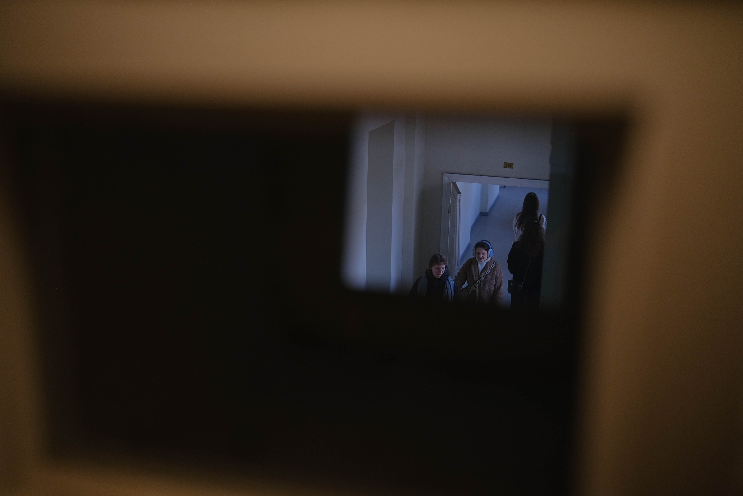 Репортаж частной экскурсии художника Михаила Соловьева в академии художеств Репина. Портретные и творческие съемки Санкт-Петребург