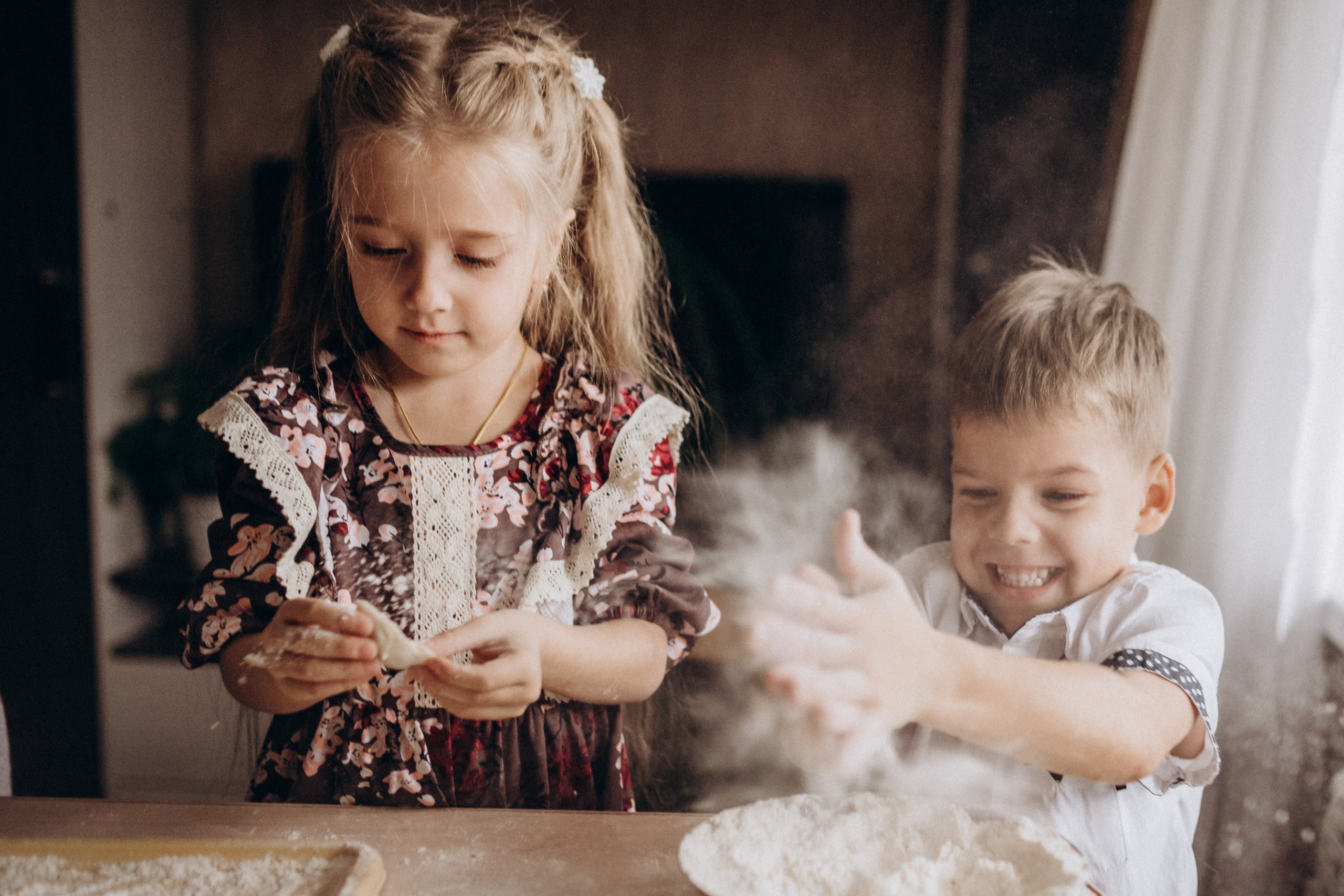 Бабушка с внуками. Семейный фотограф lifestyle в Новосибирске Елена Шпилевая
