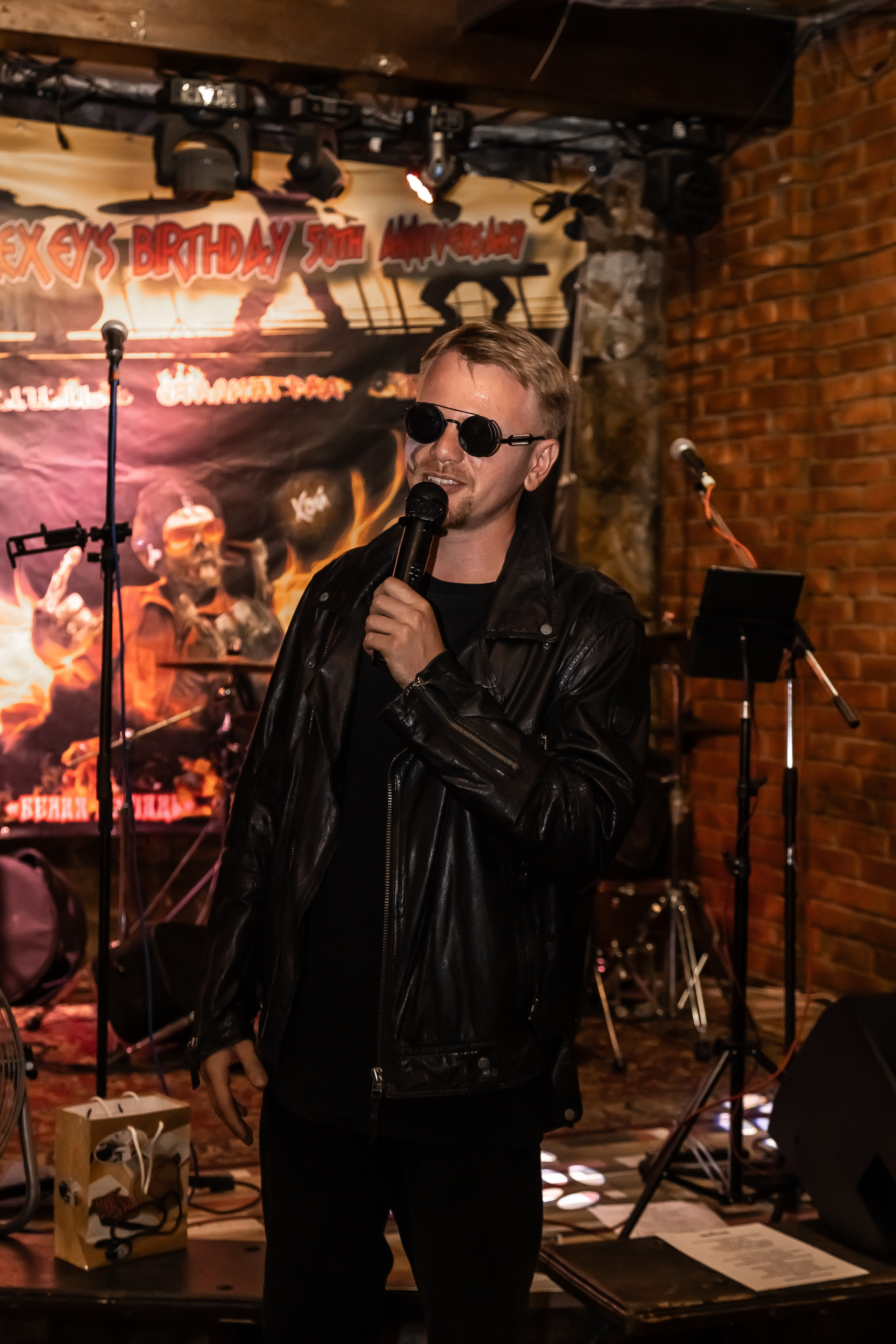 День Рождения Алексея в баре «Белая Лошадь». Фотограф в Волгограде Норченко Светлана