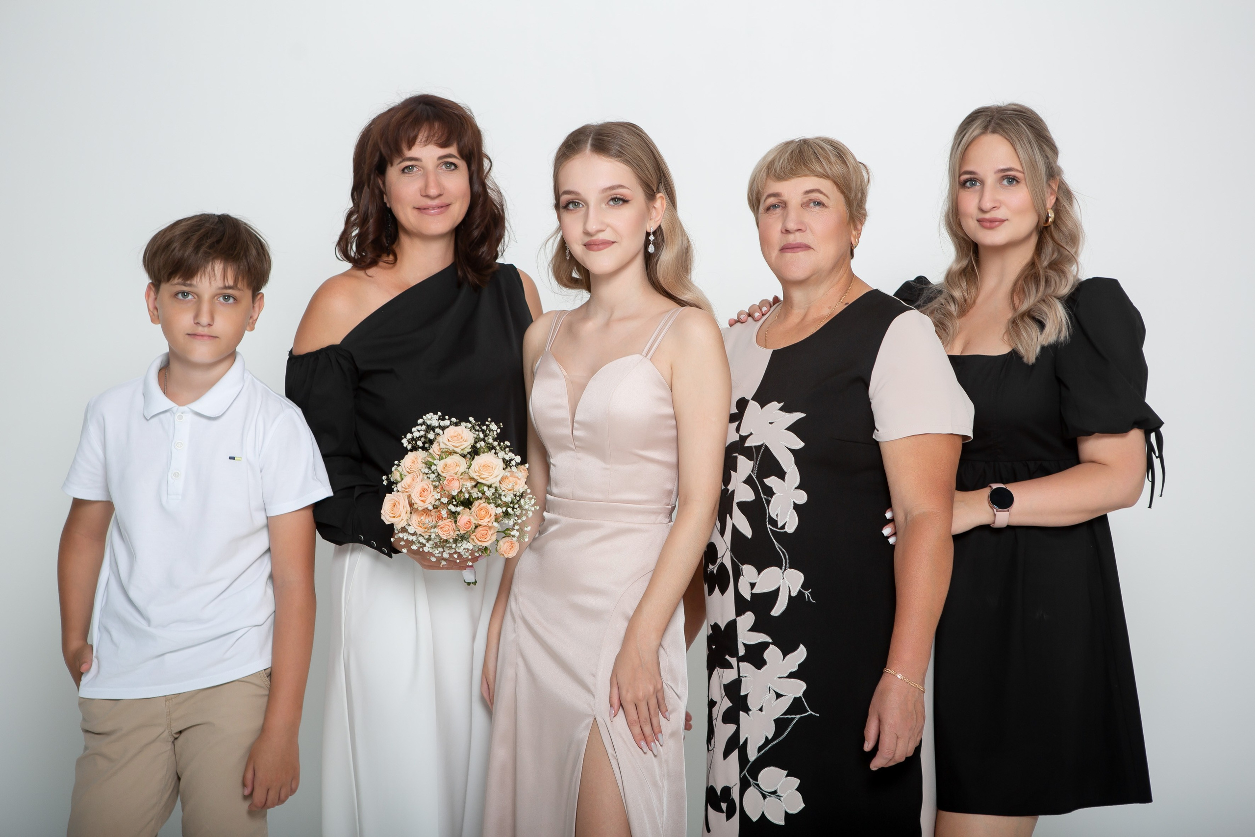 Выпускной девушки. Фотографии её и членов семьи. Свадебный и портретный Фотограф в Липецке Дмитрий Котюков