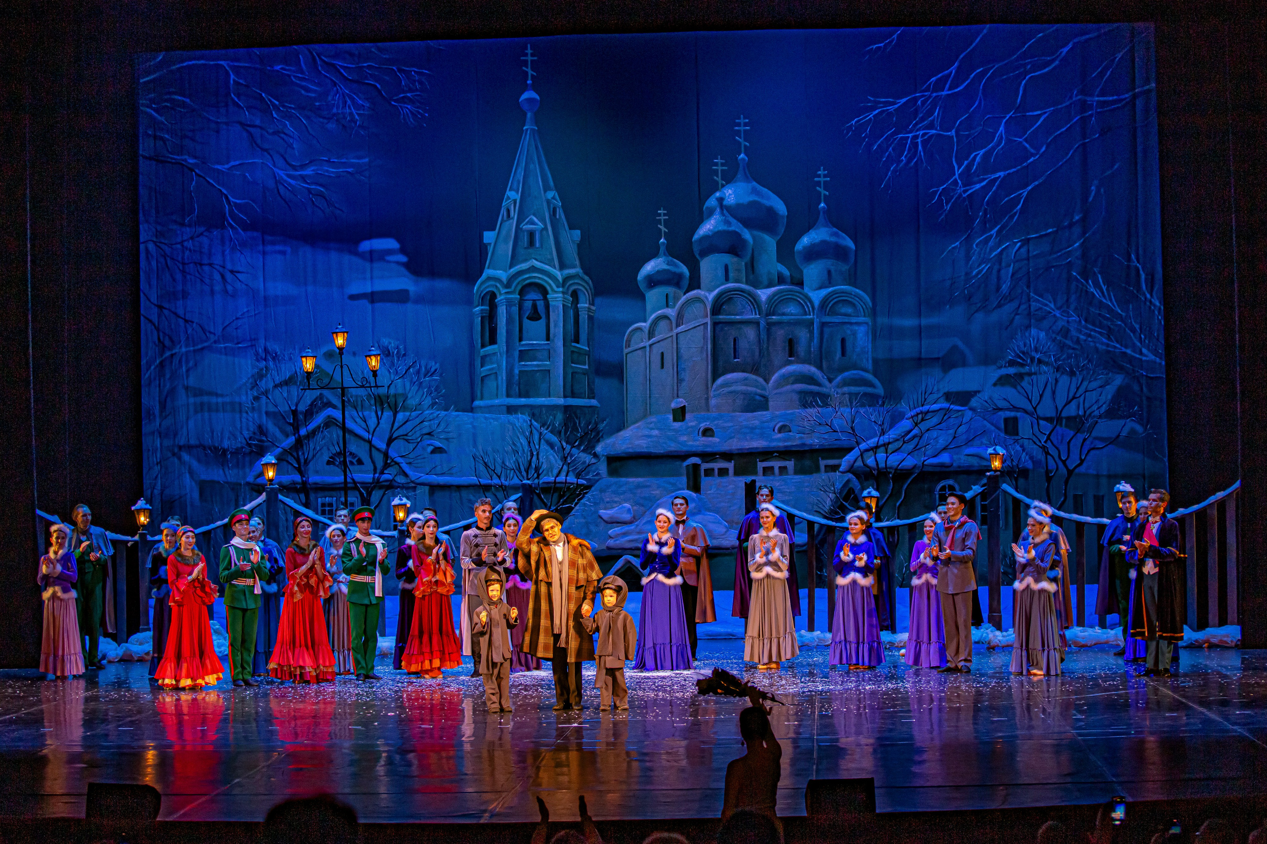 Анюта — спектакль — премьера на сцене Зимнего театра Марийского театра оперы и балета. Фотограф в Сочи Юрий Шептаев