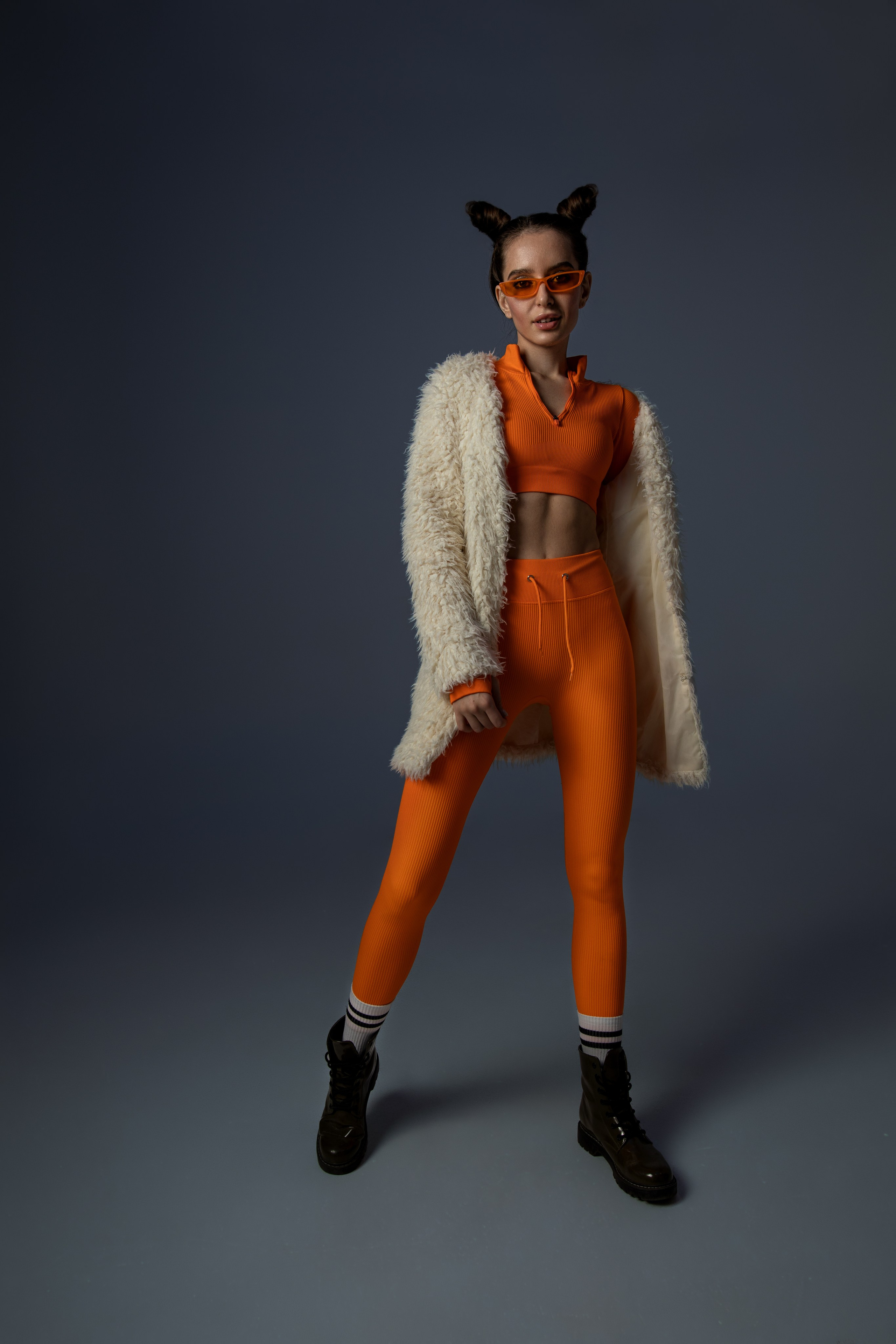 Студийная съемка с Дариной на циклораме в формате для «себя»