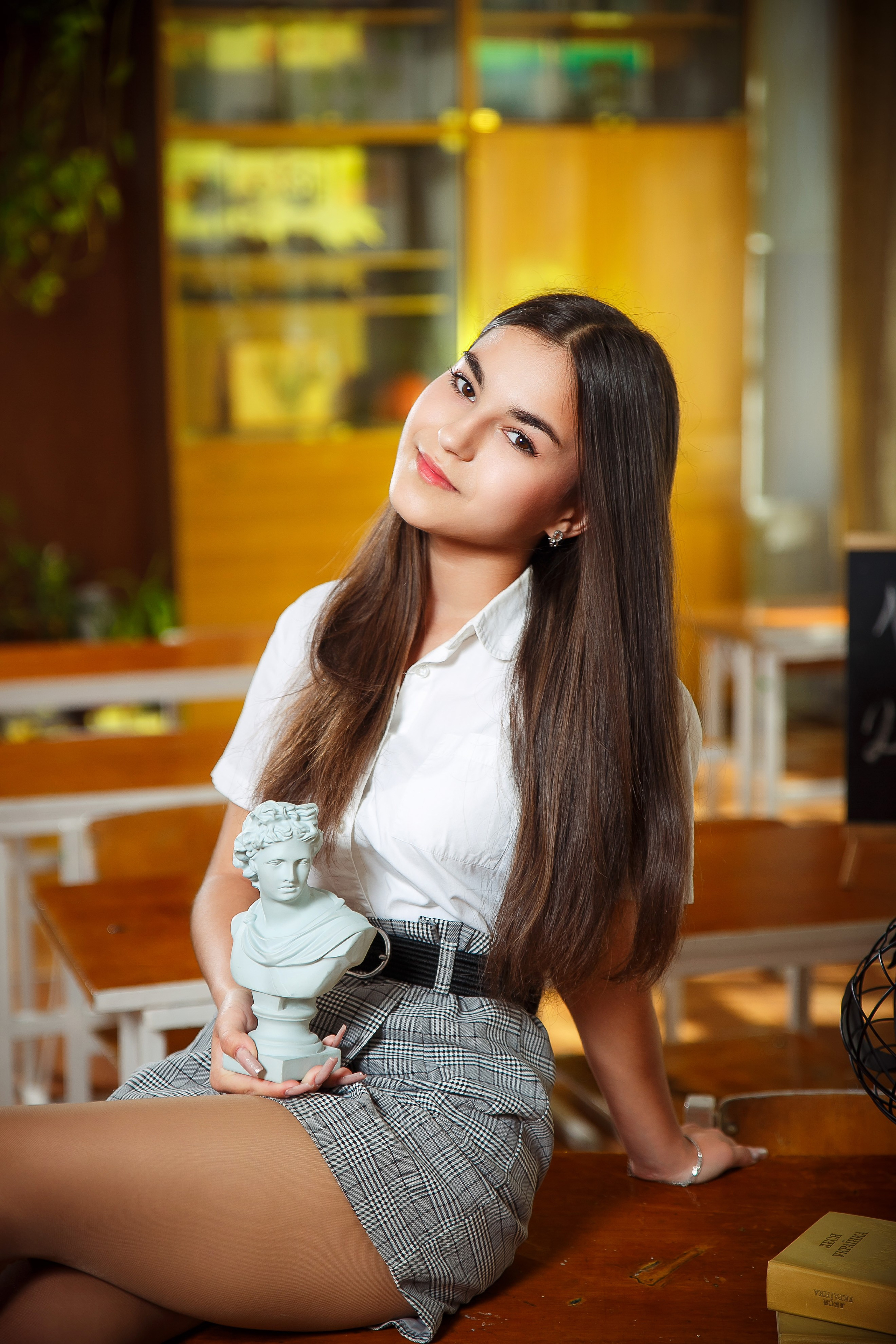 МОДЕРН. Выпускные альбомы в Донецке и ДНР. Фотограф Донецк и ДНР