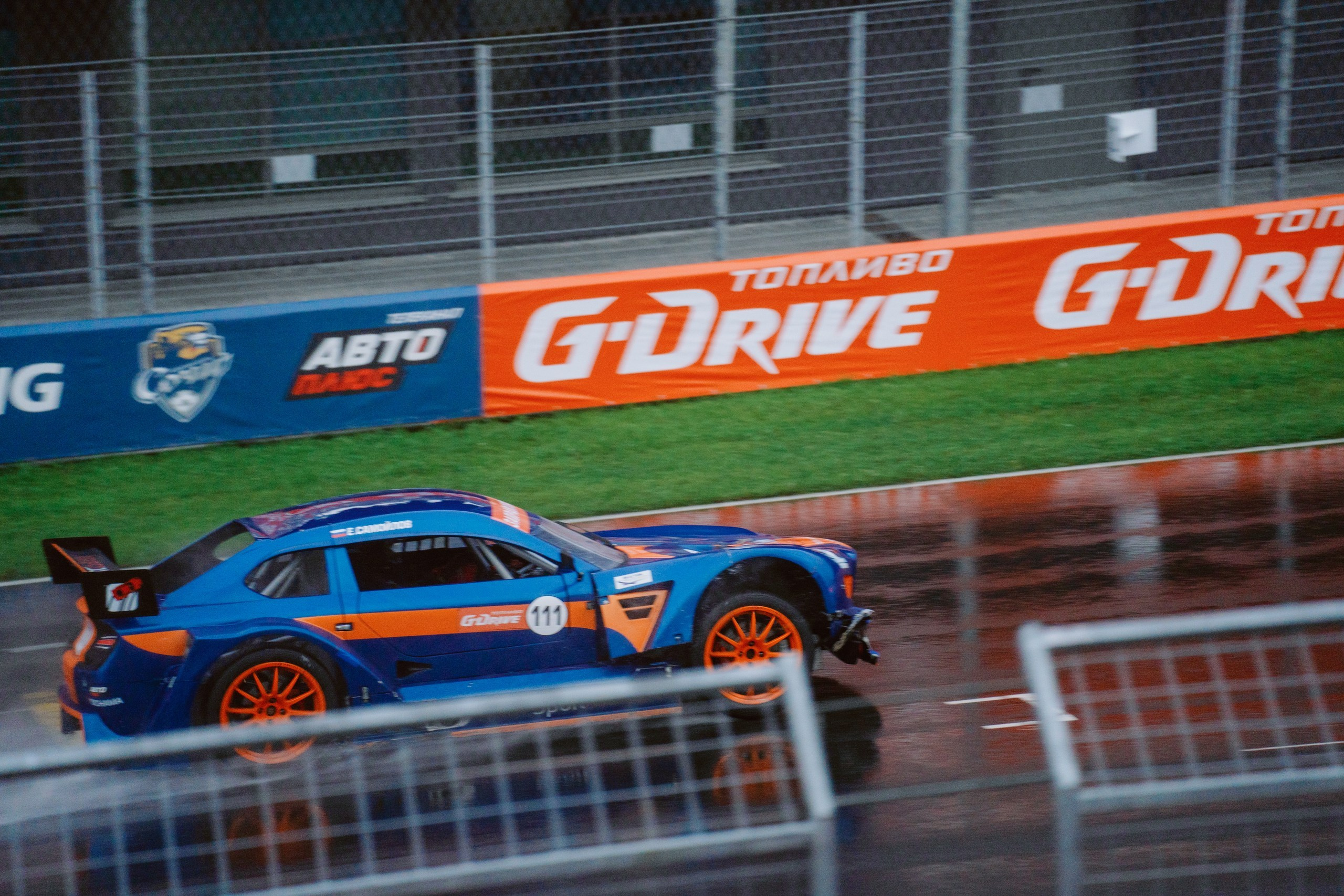 Гонки в Игора Драйв. Night2Day Санкт-Петербург