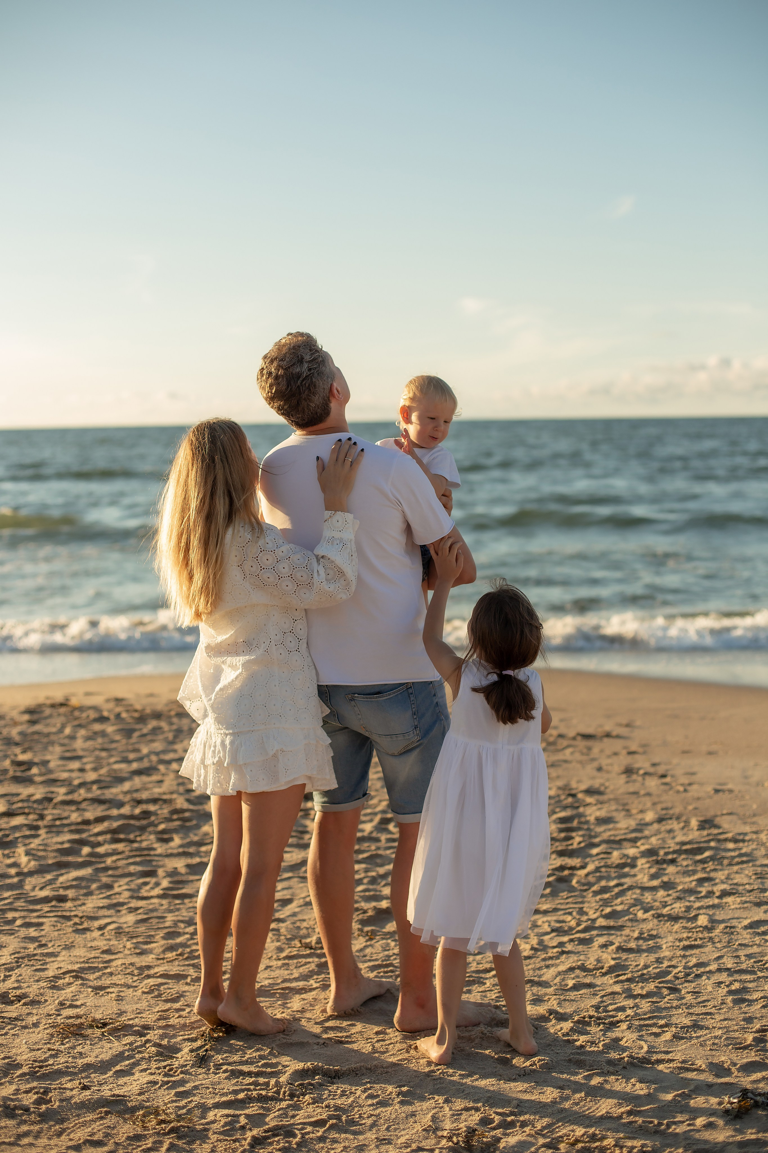 Иван, Ирина, Варя и Гордей. Малиновка. Фотограф в Калининграде Решетникова Алина