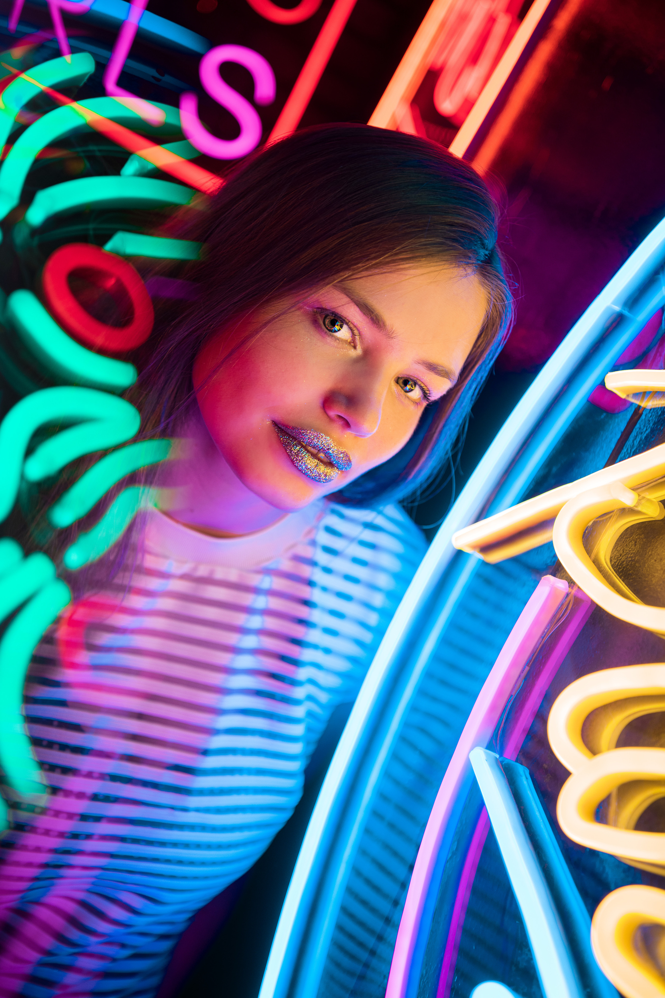 Неон. Главная