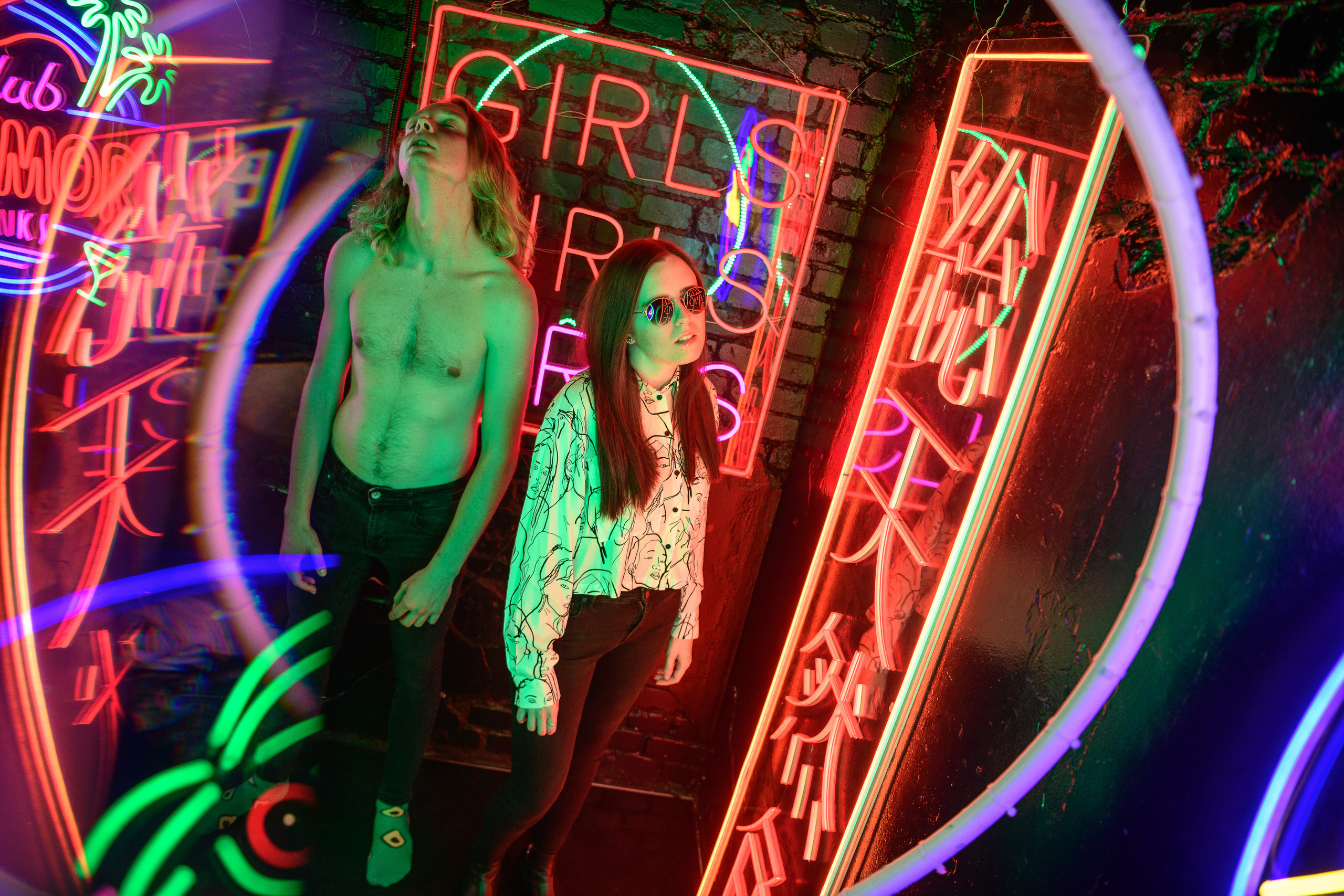 Неон. Главная