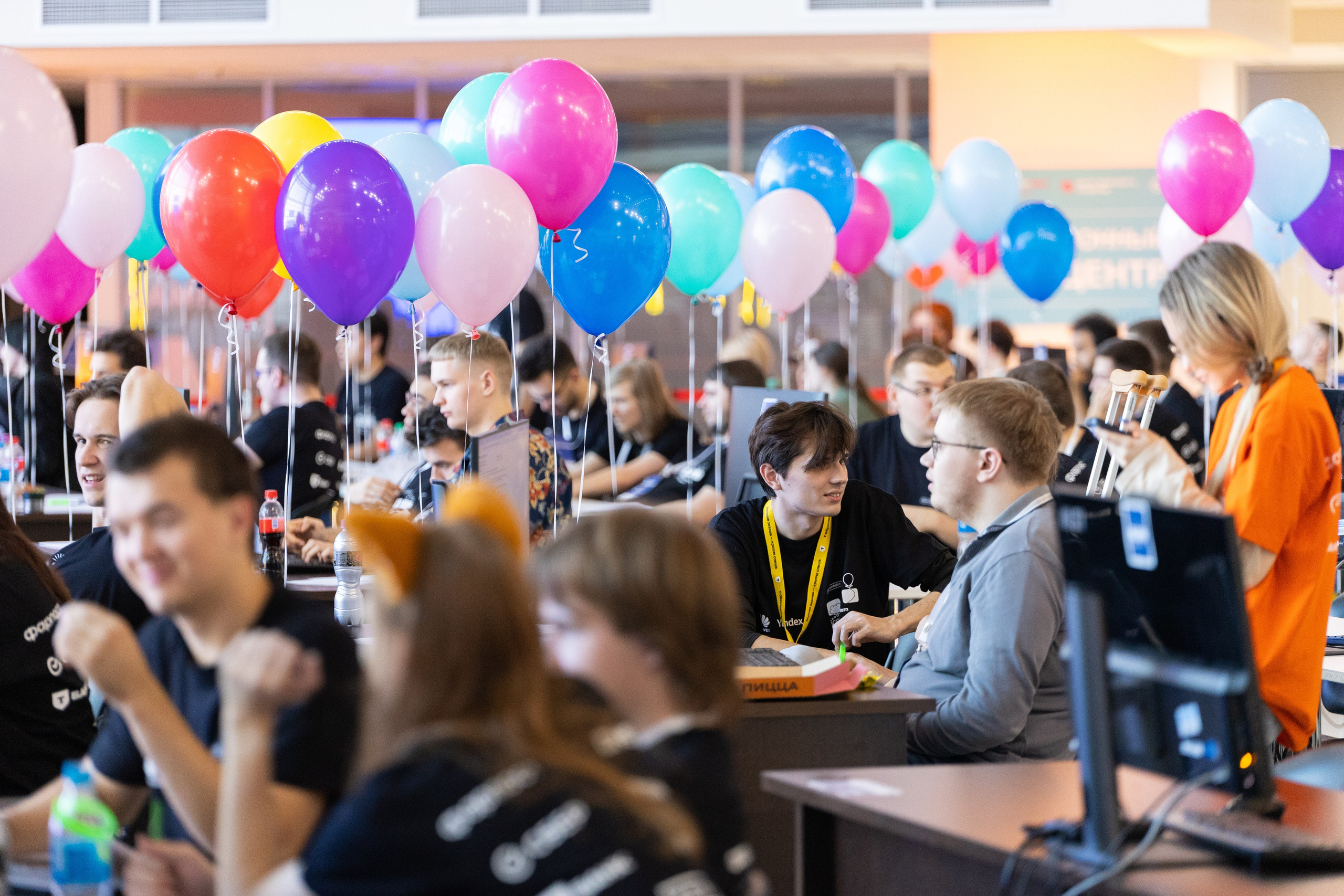 ICPC 2025 / Спортивное программирование. Олег Катакинов| Репортажный фотограф в городе у моря (Владивосток)