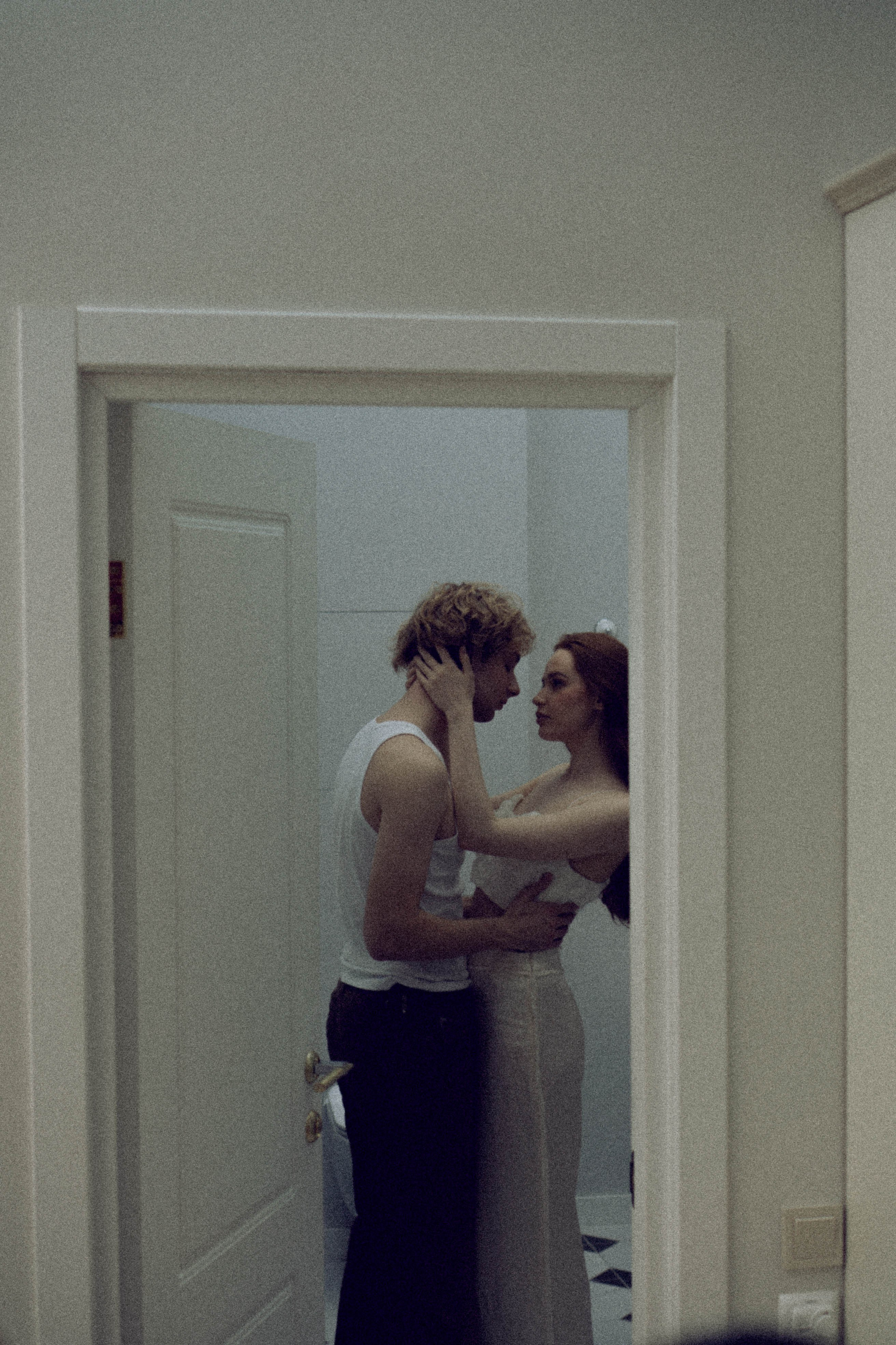 СВАДЕБНАЯ СЬЕМКА В ОТЕЛЕ. СБОРЫ ЖЕНИХА И НЕВЕСТЫ И ТАКЖЕ ТОР И ПОДГОТОВКА К ПРОГУЛКЕ. Профессиональный фотограф, Санкт-Петербург — Виктория Богомолова