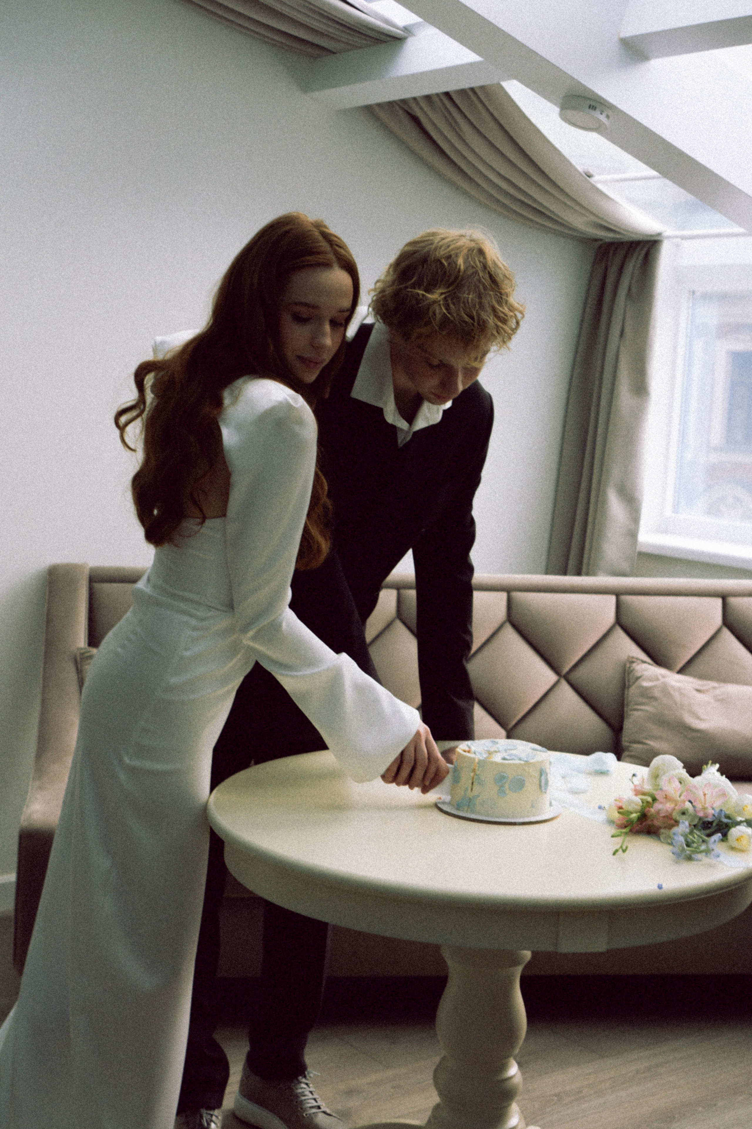 СВАДЕБНАЯ СЬЕМКА В ОТЕЛЕ. СБОРЫ ЖЕНИХА И НЕВЕСТЫ И ТАКЖЕ ТОР И ПОДГОТОВКА К ПРОГУЛКЕ. Профессиональный фотограф, Санкт-Петербург — Виктория Богомолова