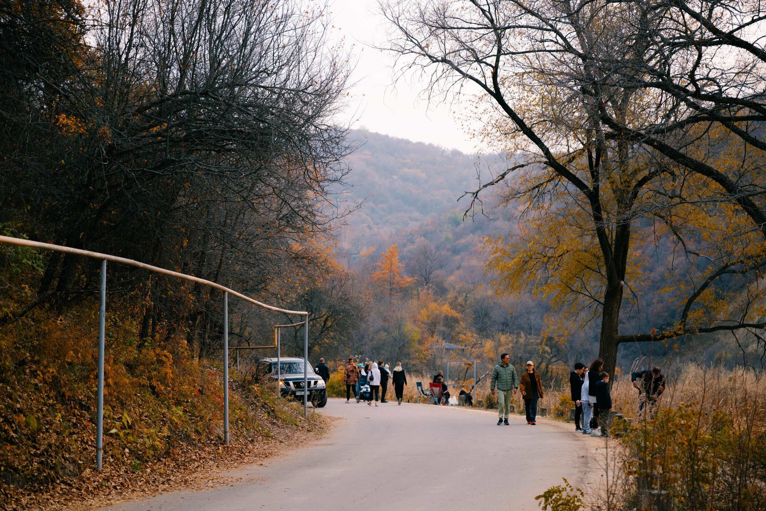 Озеро Иссык, осень 2025. Фотограф в Алматы — Алексей Коньков | Репортаж, свадьбы, портреты