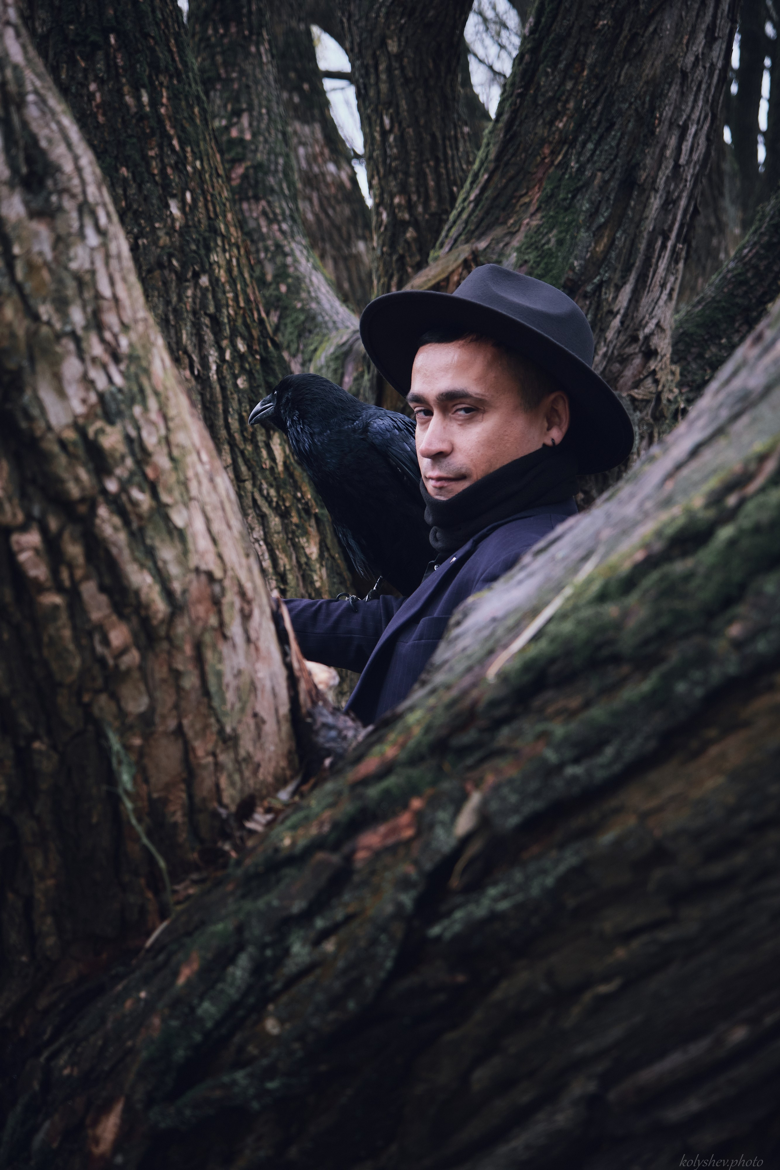 Фотосессия с вороном. Портретный фотограф на новый год в Москве Виктория Колышева