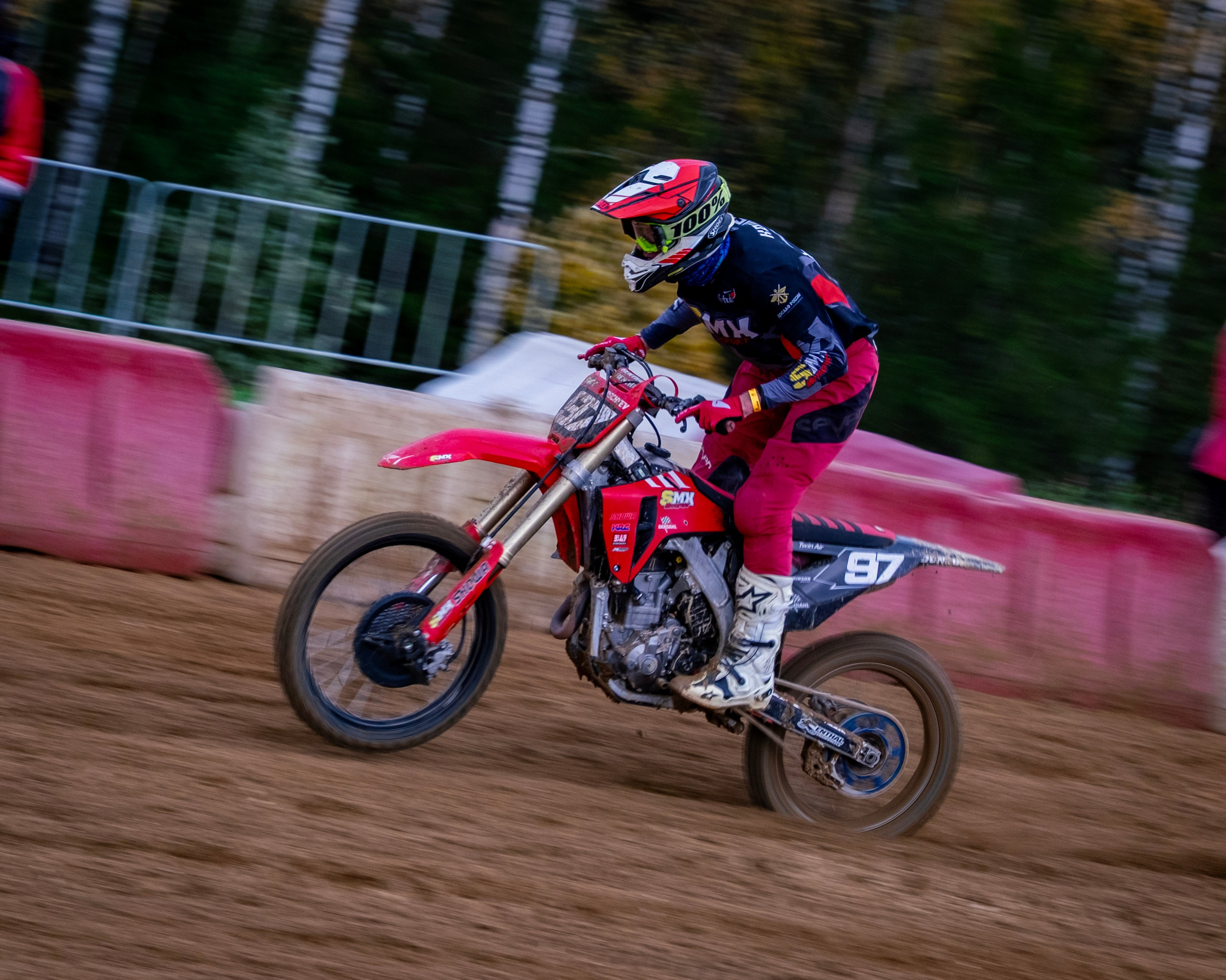 Мотокросс (Игора Драйв). Автомобильные фотографии и рисунки в Санкт-Петербурги Пашков Дмитрий