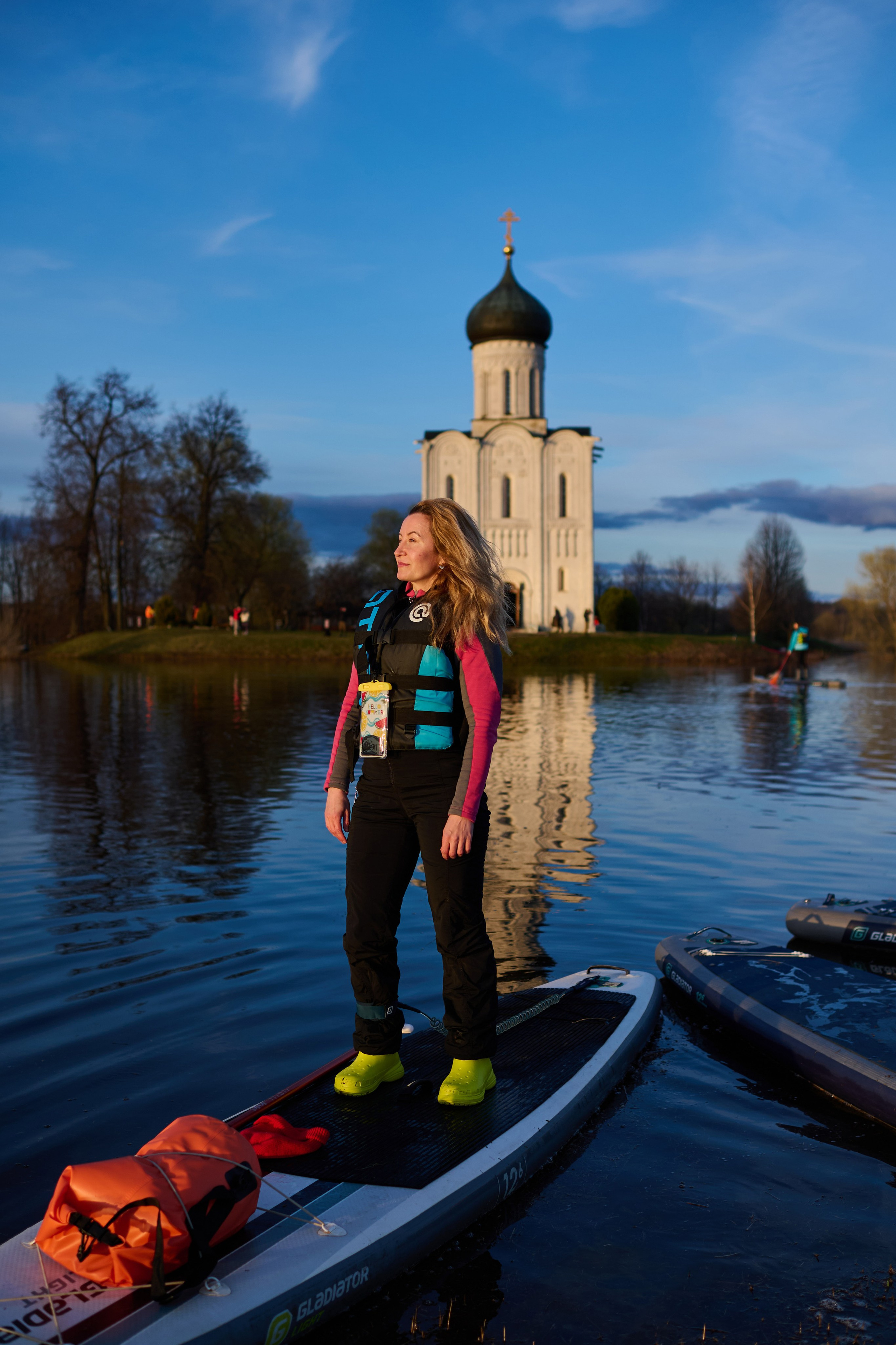 Владимир Покрова на Нерли, апрель. Главная
