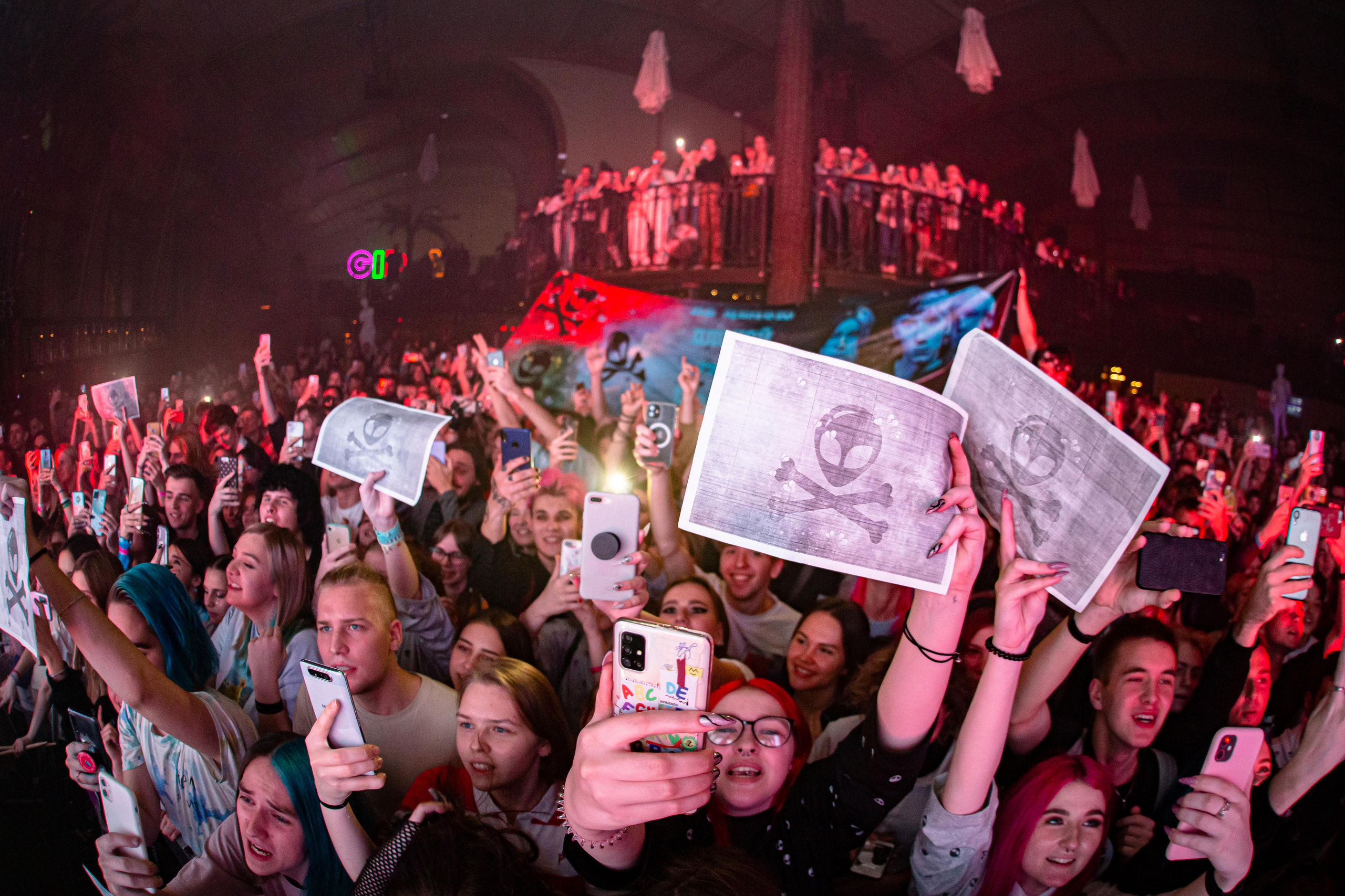 КОСМОНАВТОВ НЕТ. Фотограф Сонкина Татьяна