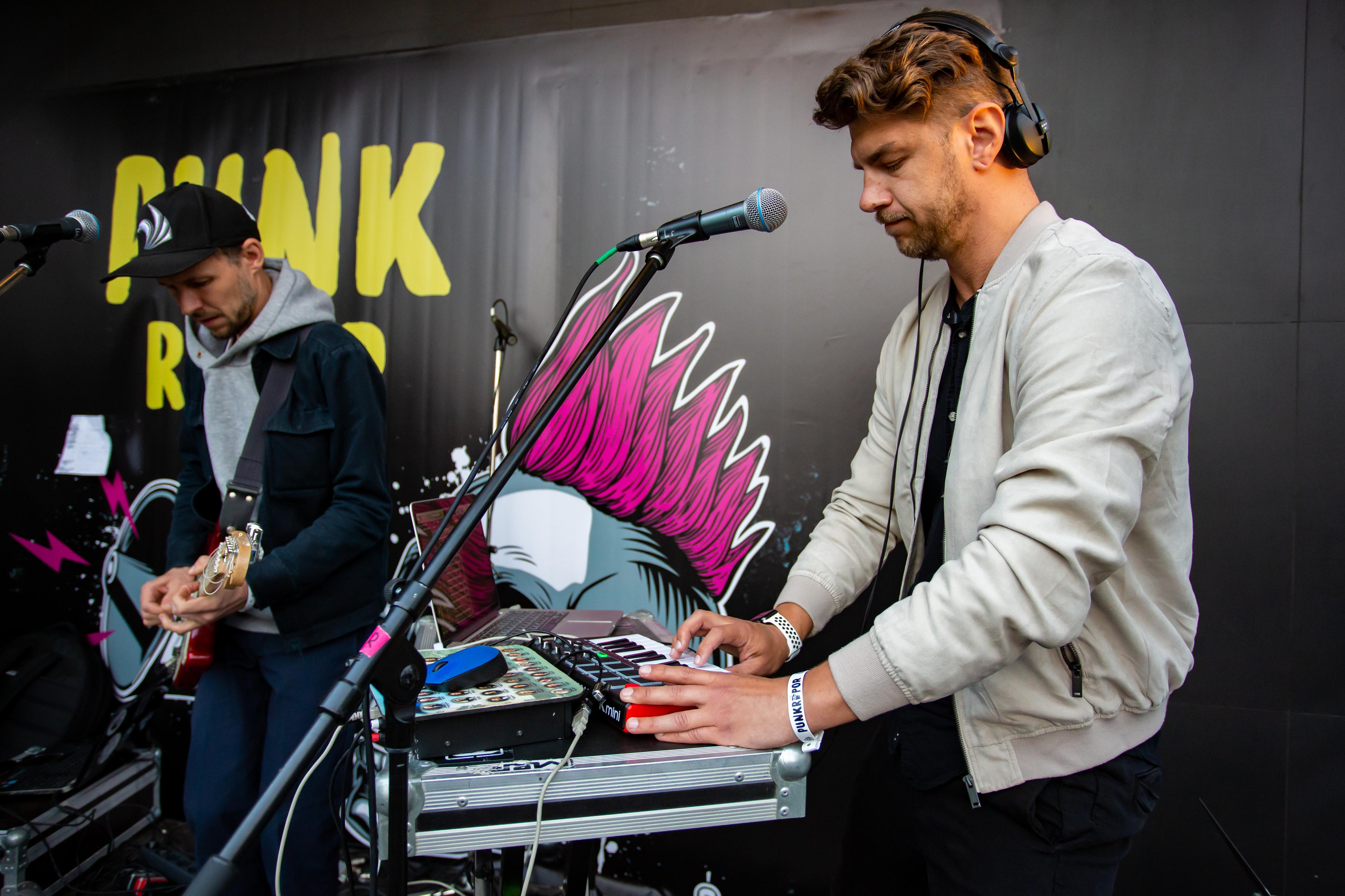 МОРЭ & РЭЛЬСЫ. Фотограф Сонкина Татьяна