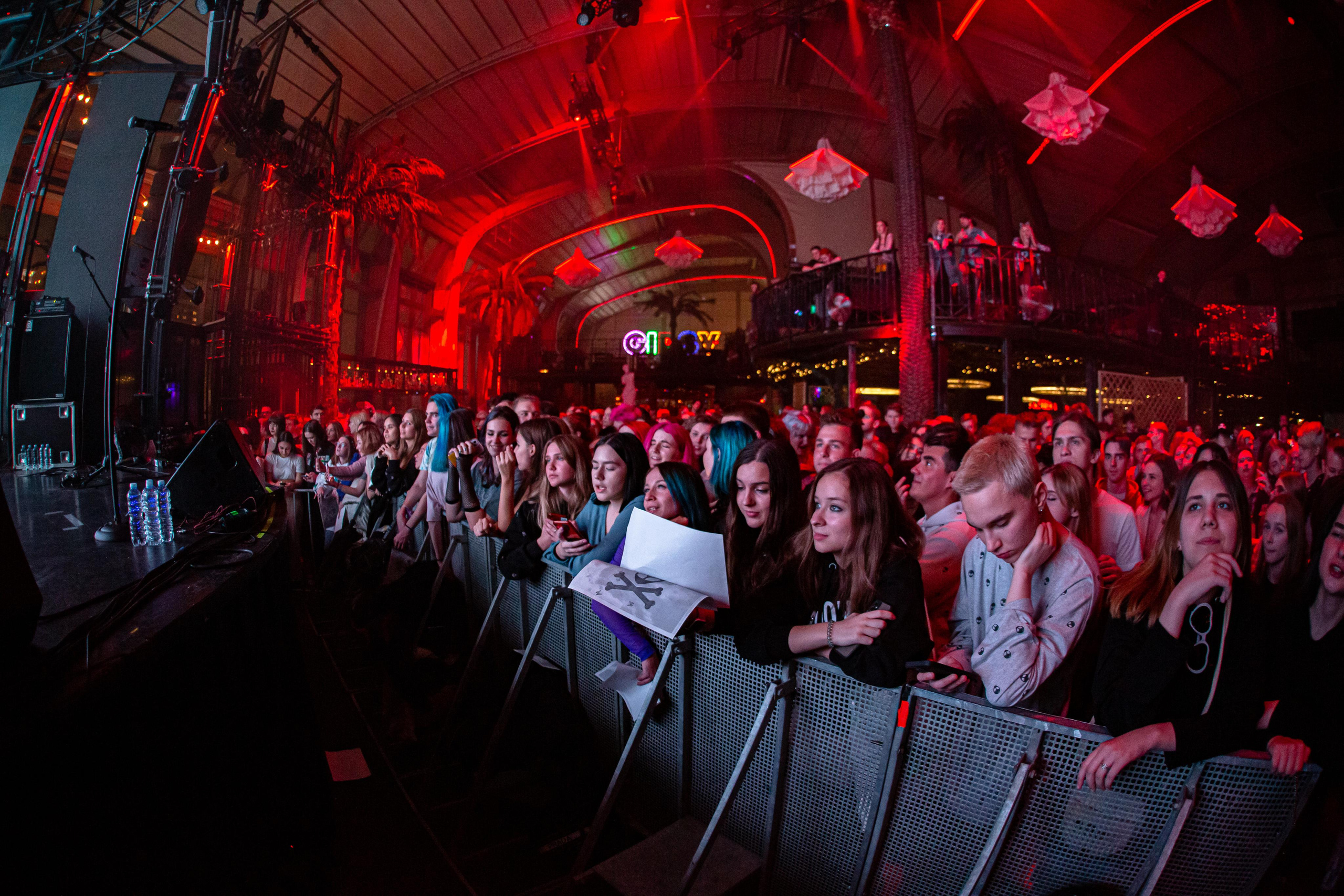 КОСМОНАВТОВ НЕТ. Фотограф Сонкина Татьяна