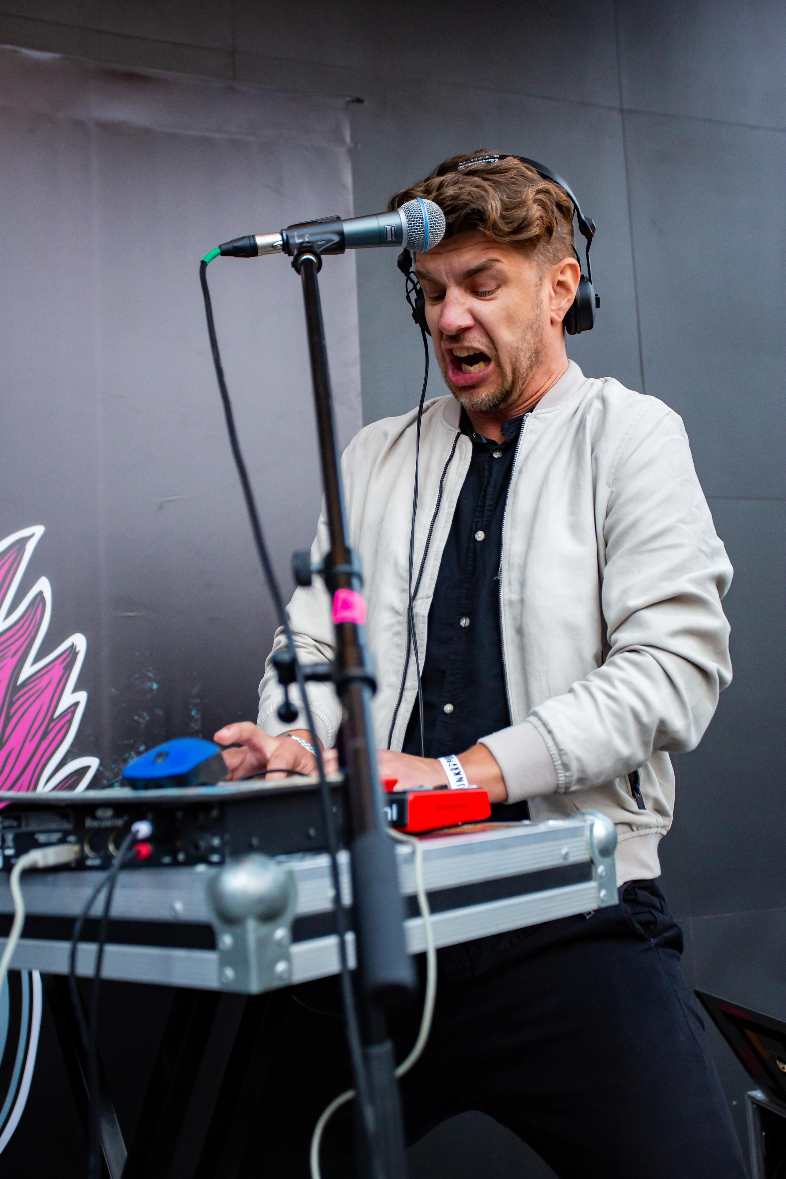 МОРЭ & РЭЛЬСЫ. Фотограф Сонкина Татьяна