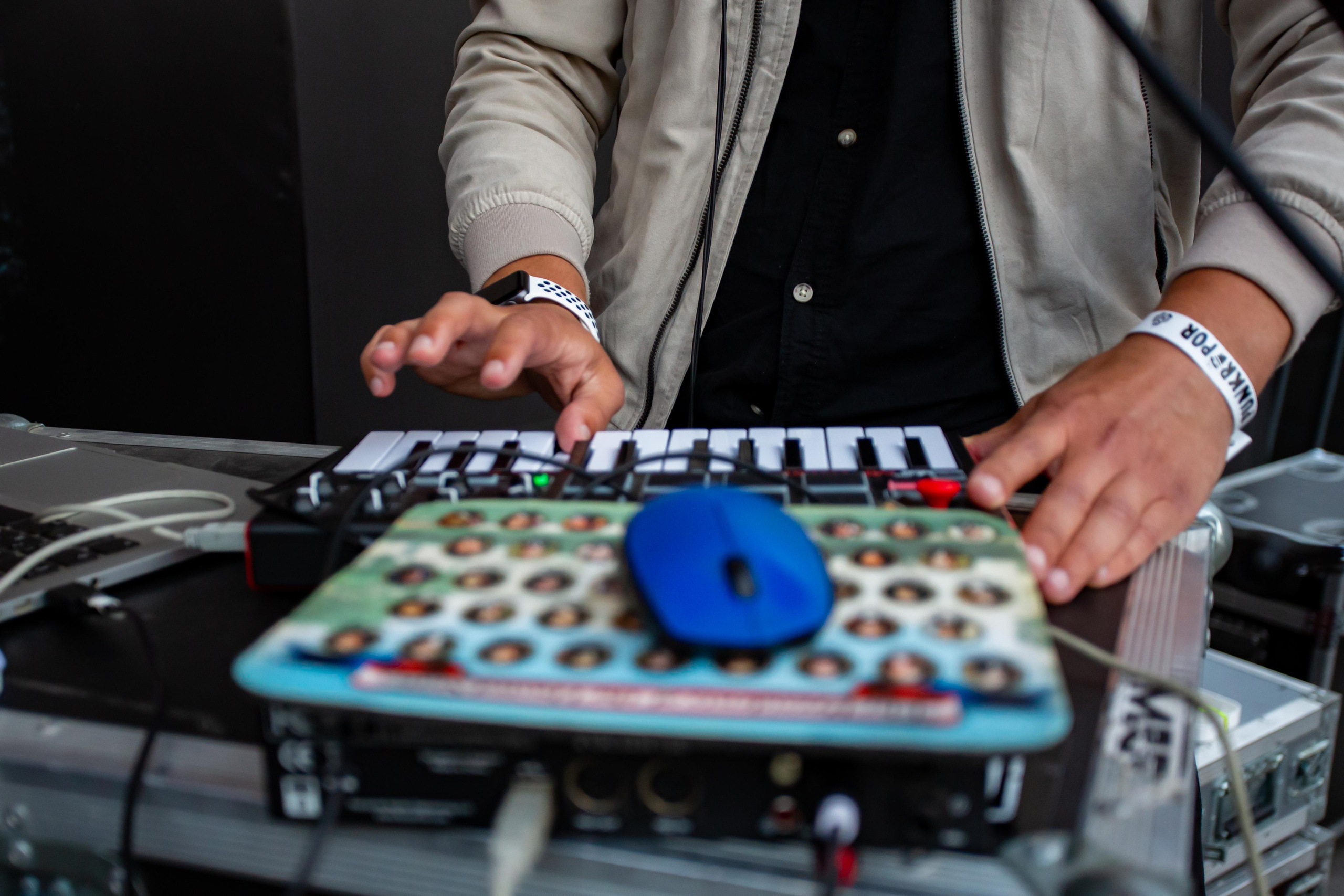 МОРЭ & РЭЛЬСЫ. Фотограф Сонкина Татьяна