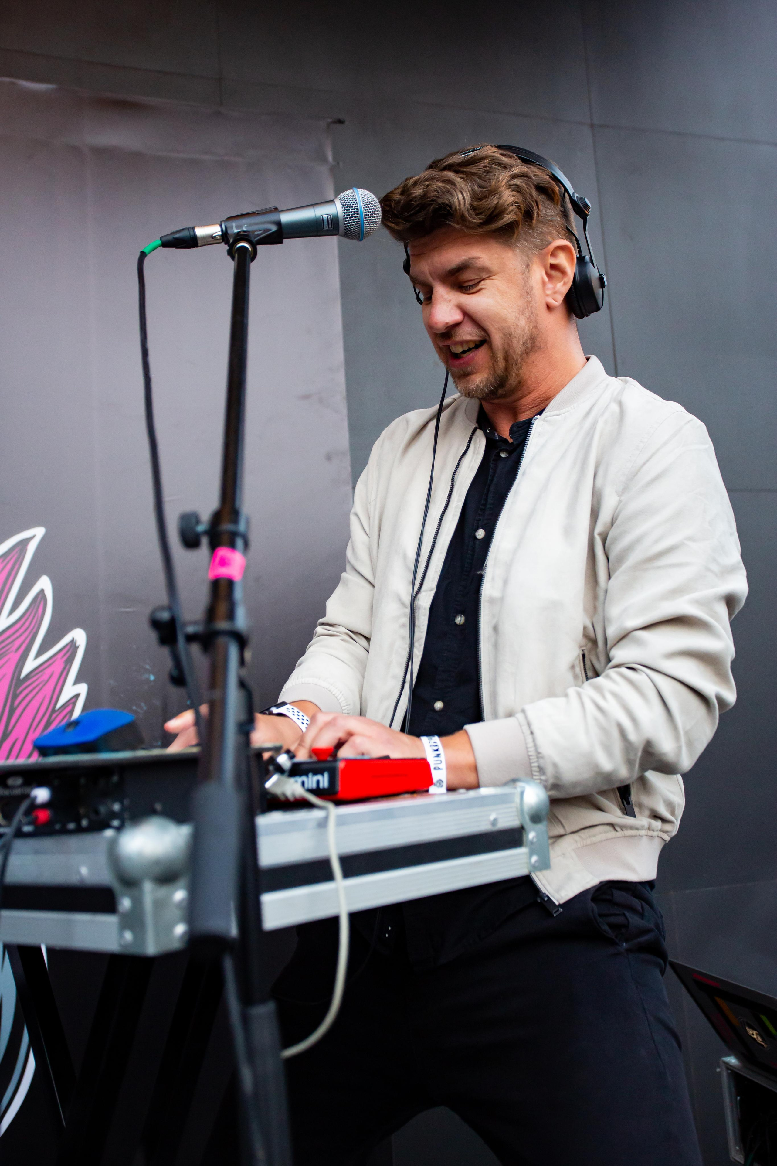 МОРЭ & РЭЛЬСЫ. Фотограф Сонкина Татьяна