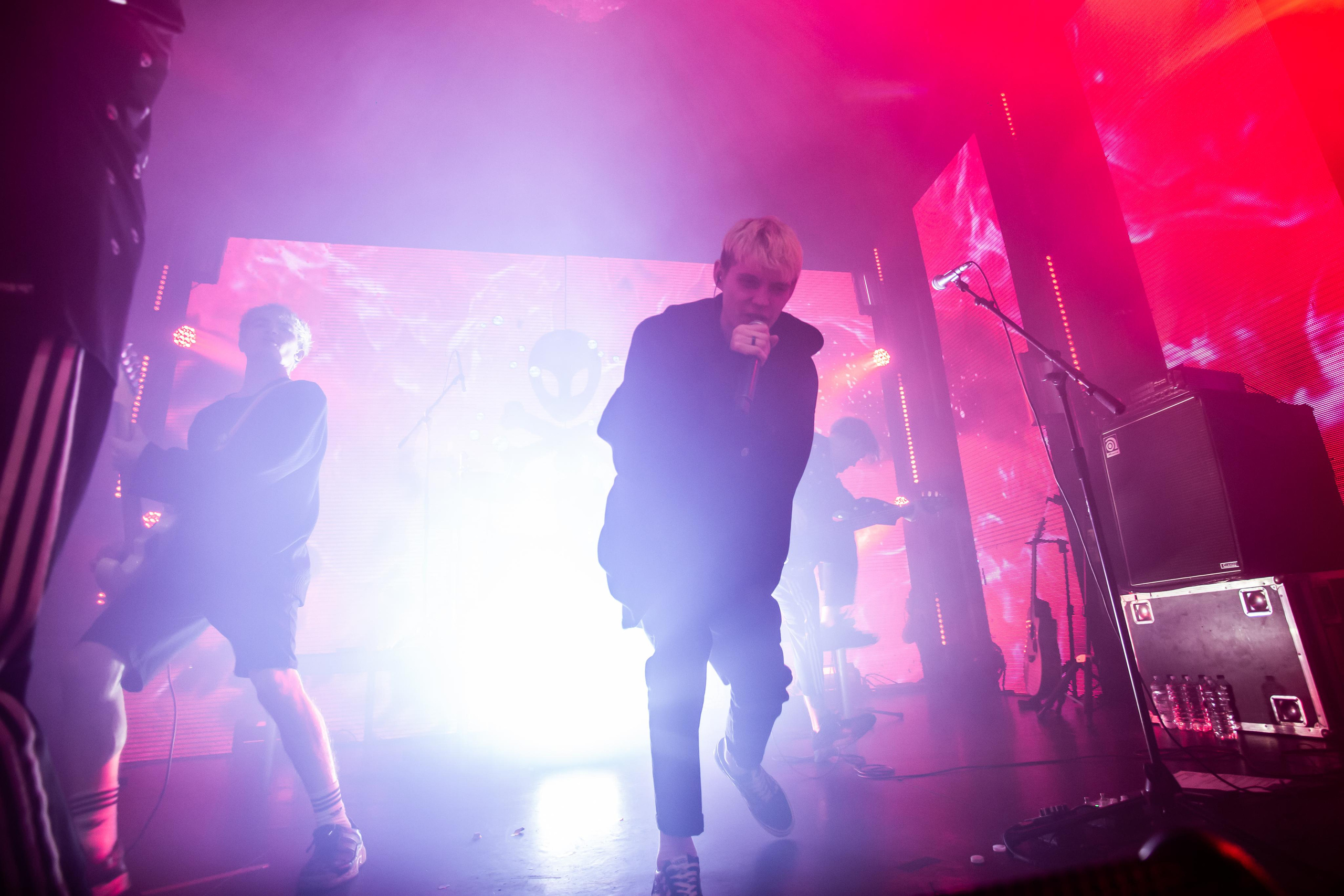 КОСМОНАВТОВ НЕТ. Фотограф Сонкина Татьяна