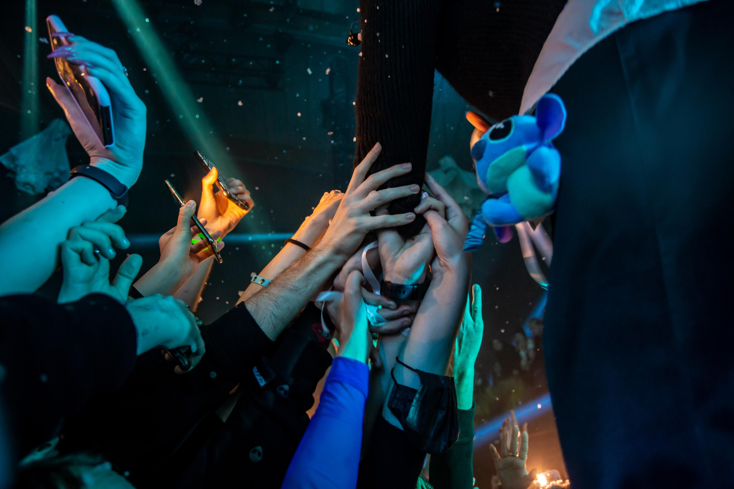 КОСМОНАВТОВ НЕТ. Фотограф Сонкина Татьяна