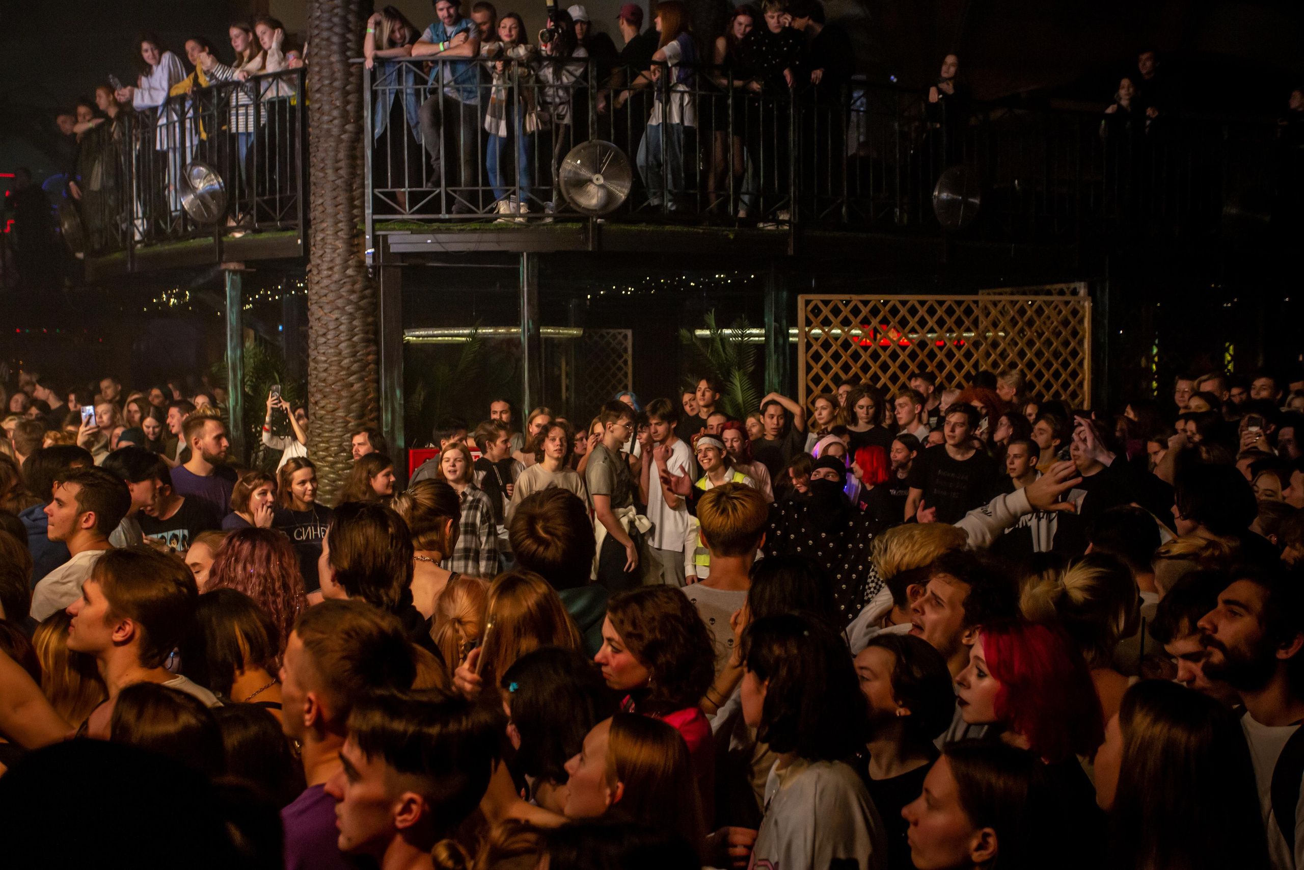 КОСМОНАВТОВ НЕТ. Фотограф Сонкина Татьяна