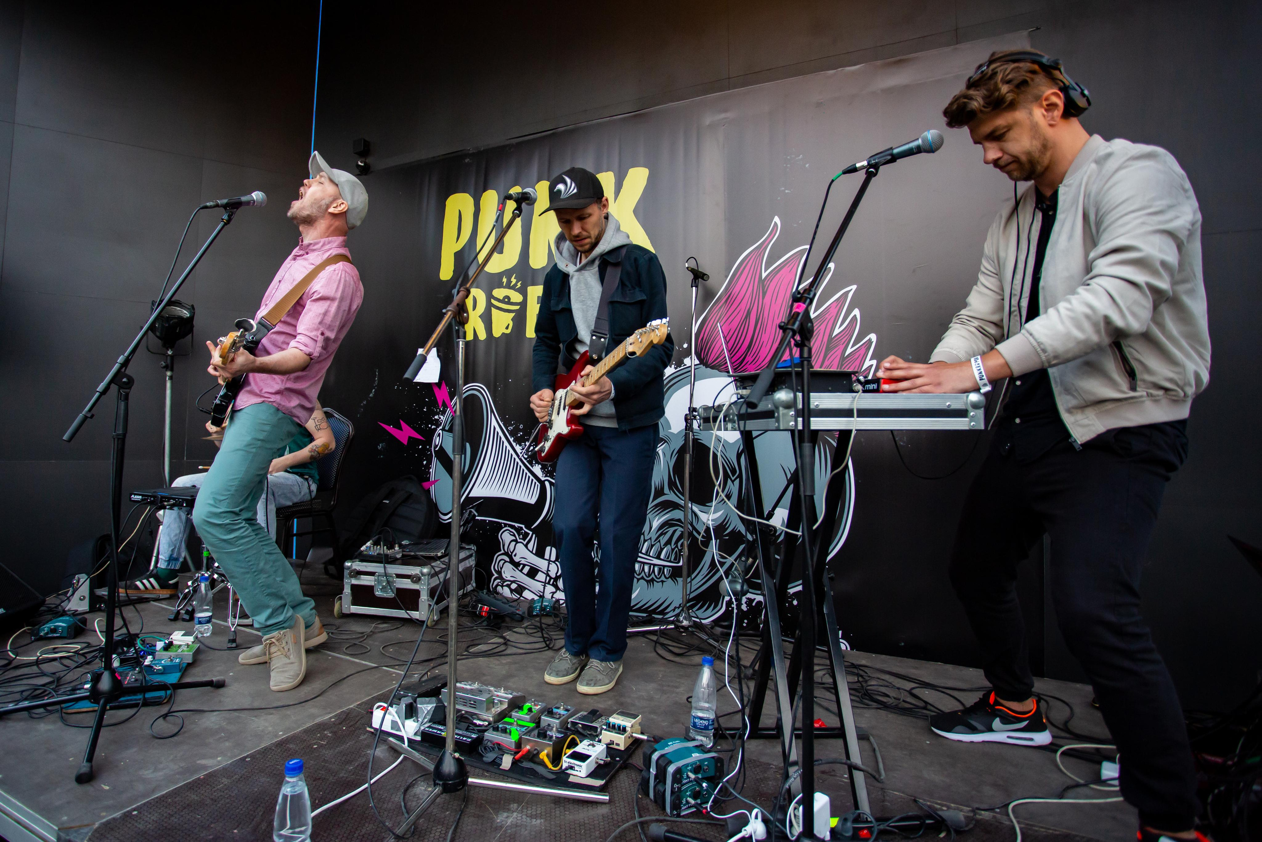 МОРЭ & РЭЛЬСЫ. Фотограф Сонкина Татьяна