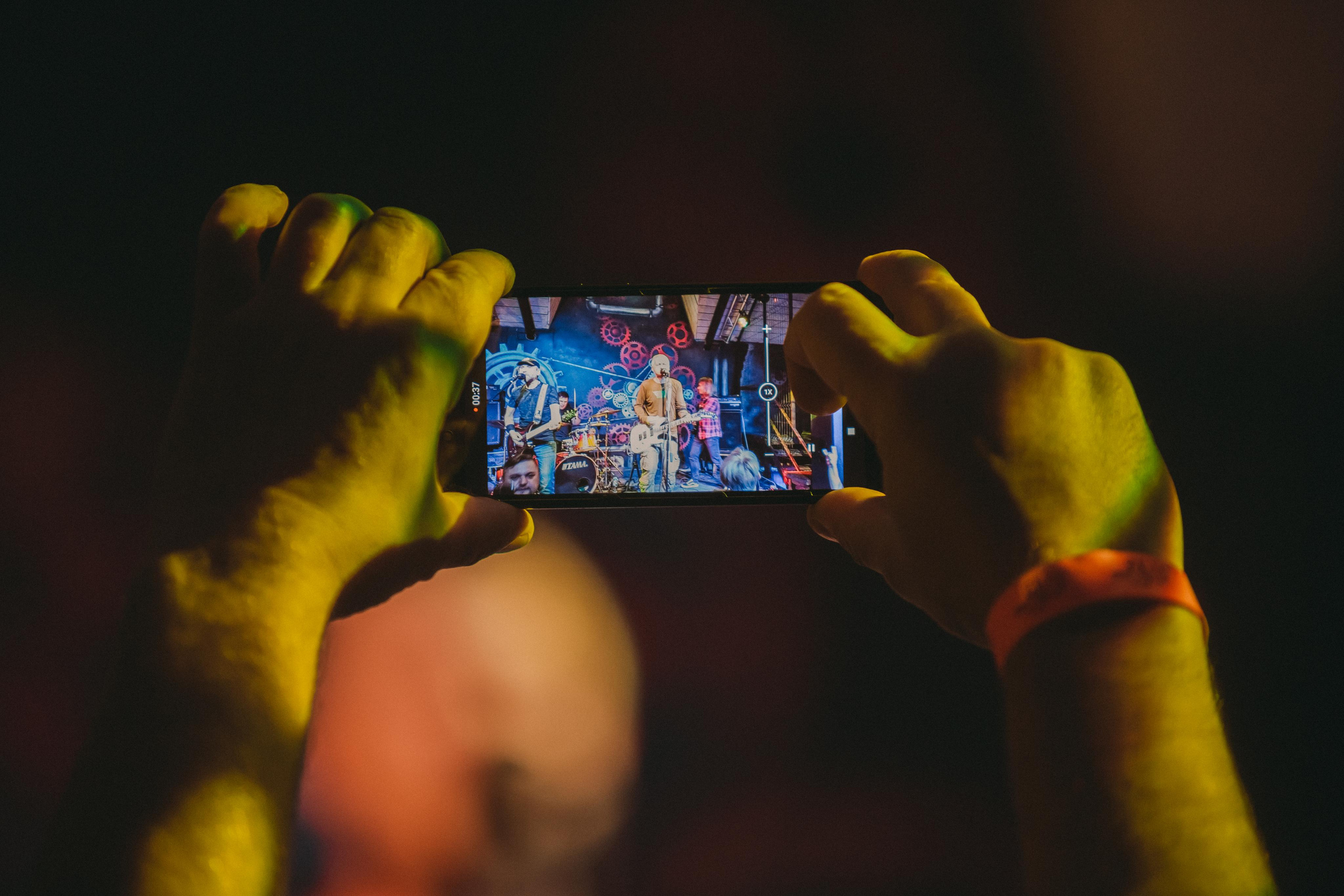 ПОТОМУЧТО. Фотограф Сонкина Татьяна