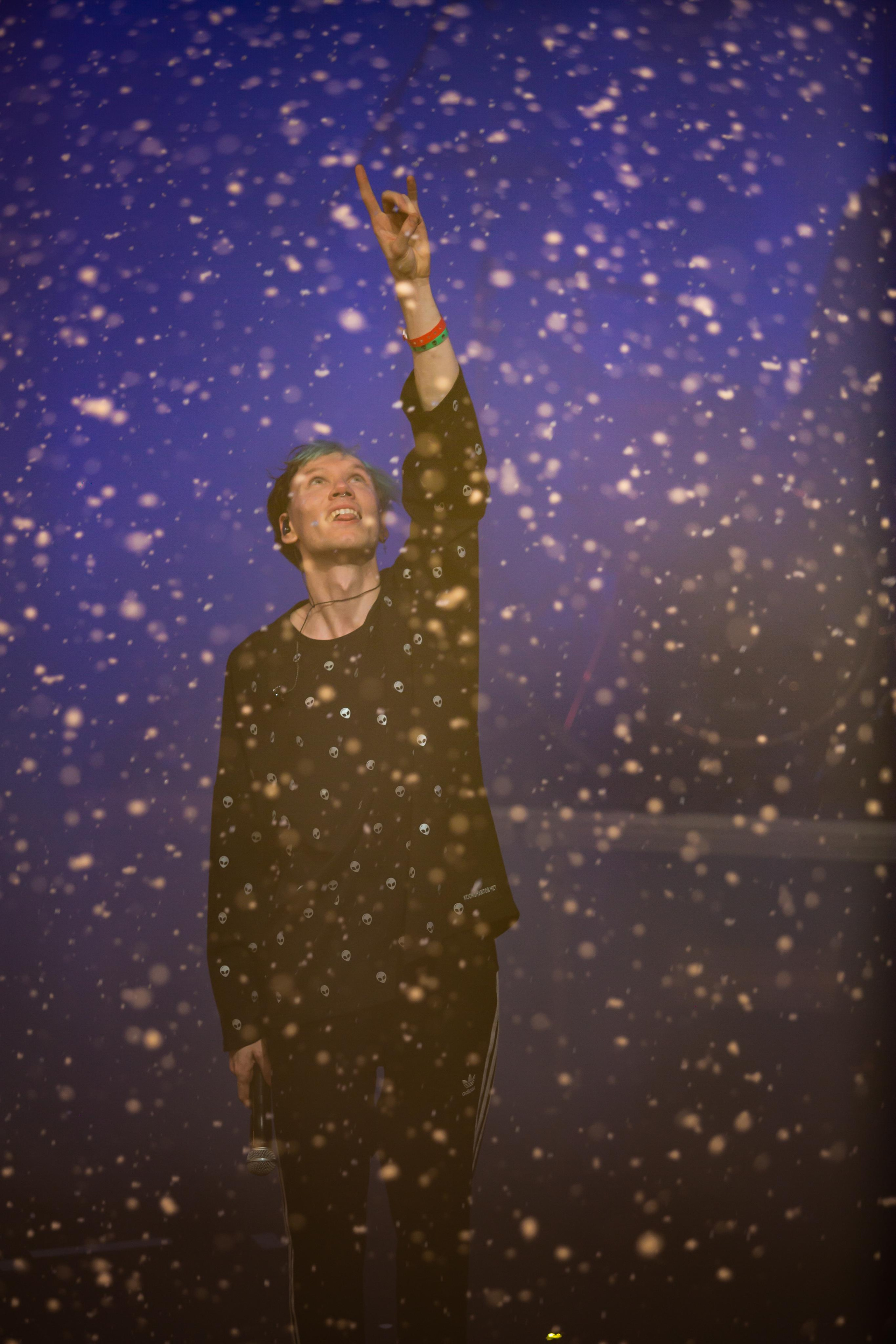 КОСМОНАВТОВ НЕТ. Фотограф Сонкина Татьяна