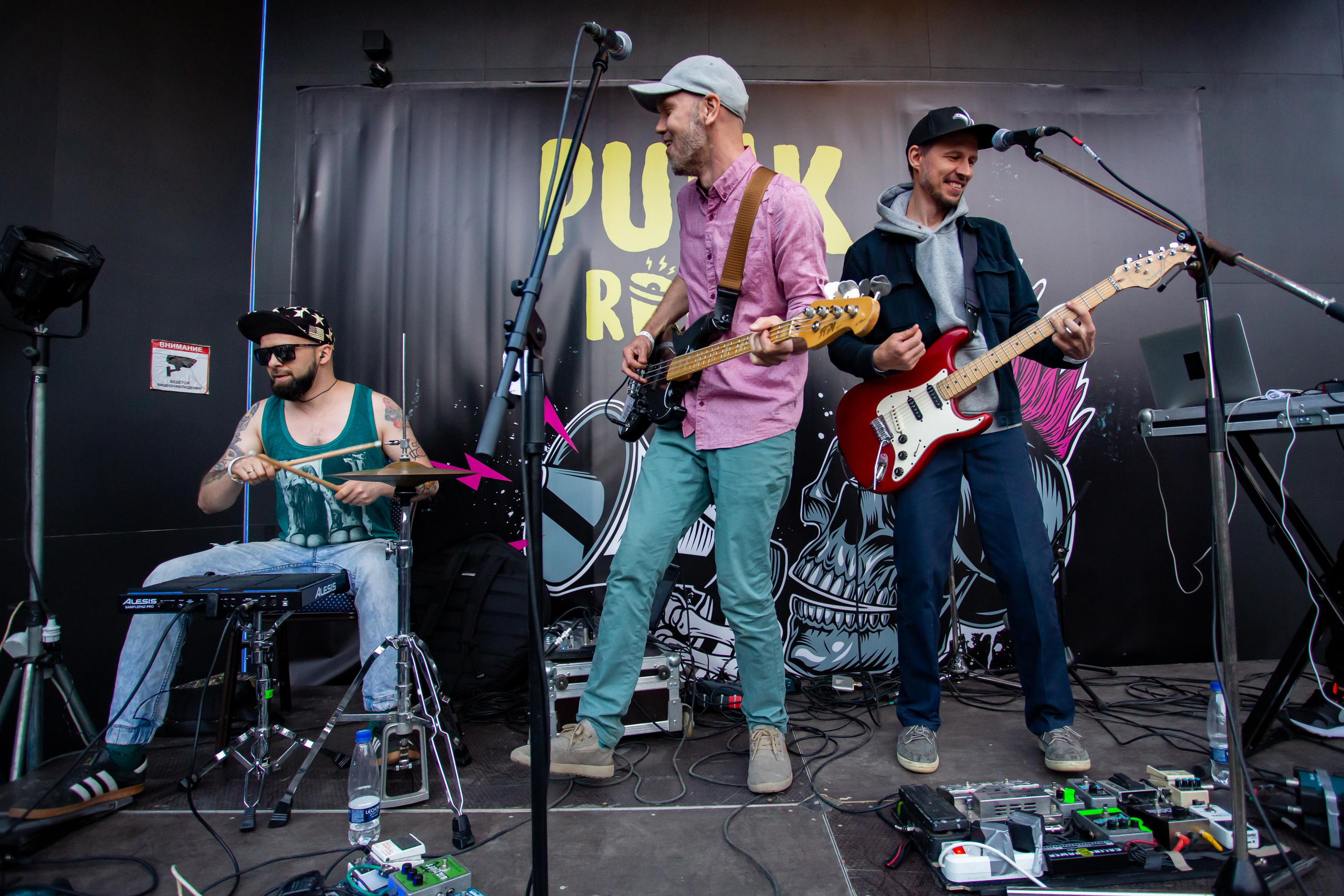 МОРЭ & РЭЛЬСЫ. Фотограф Сонкина Татьяна