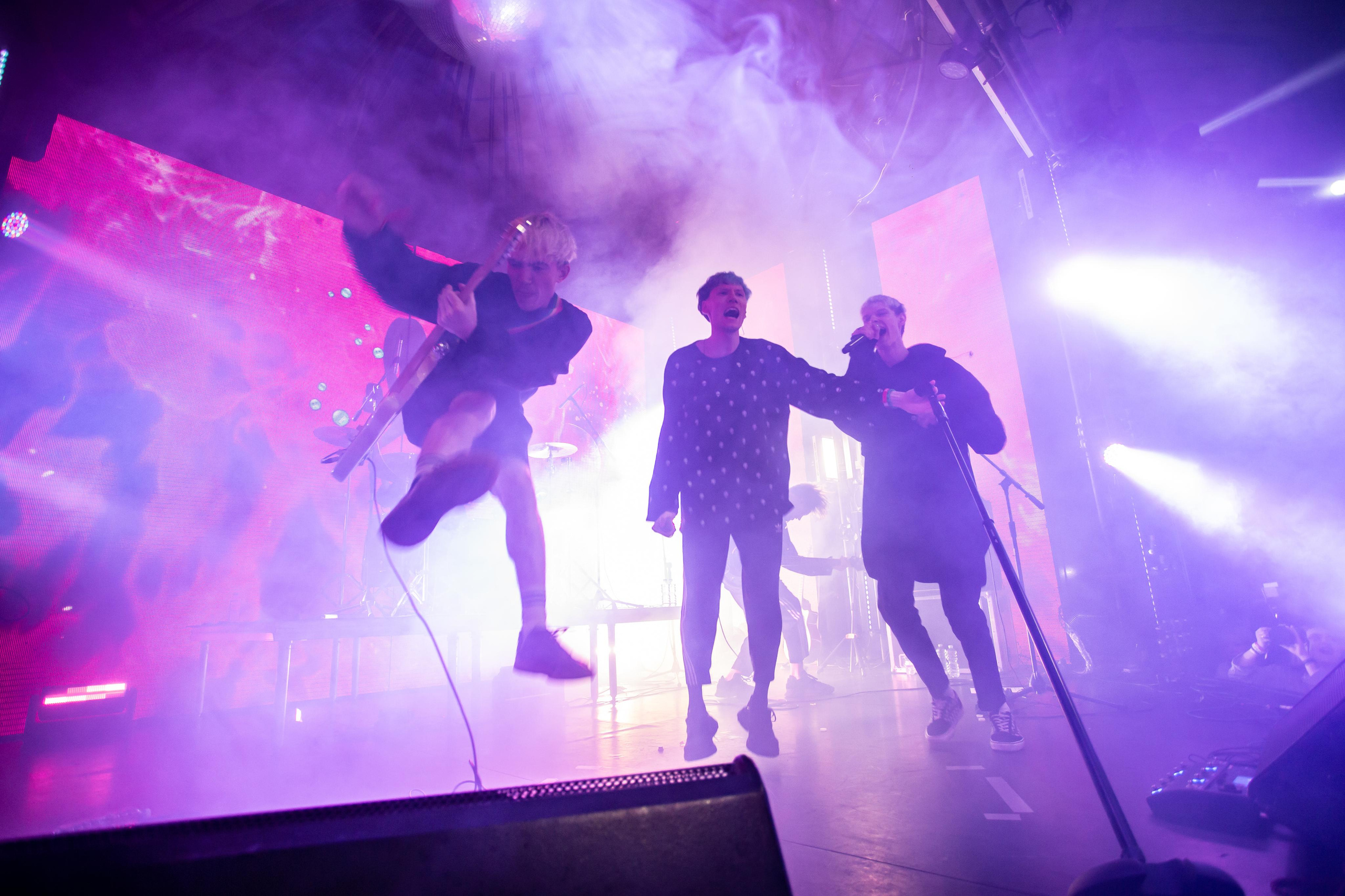 КОСМОНАВТОВ НЕТ. Фотограф Сонкина Татьяна