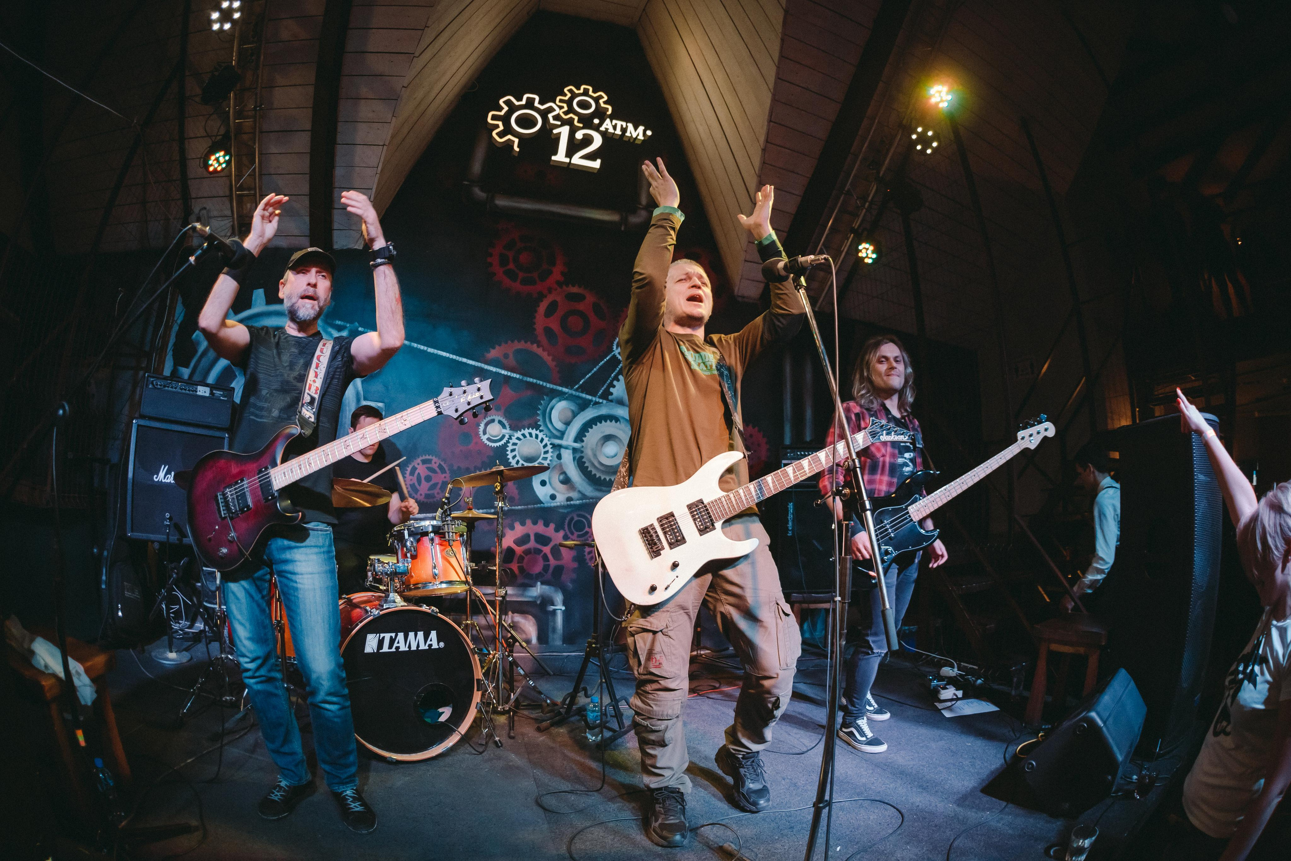 ПОТОМУЧТО. Фотограф Сонкина Татьяна