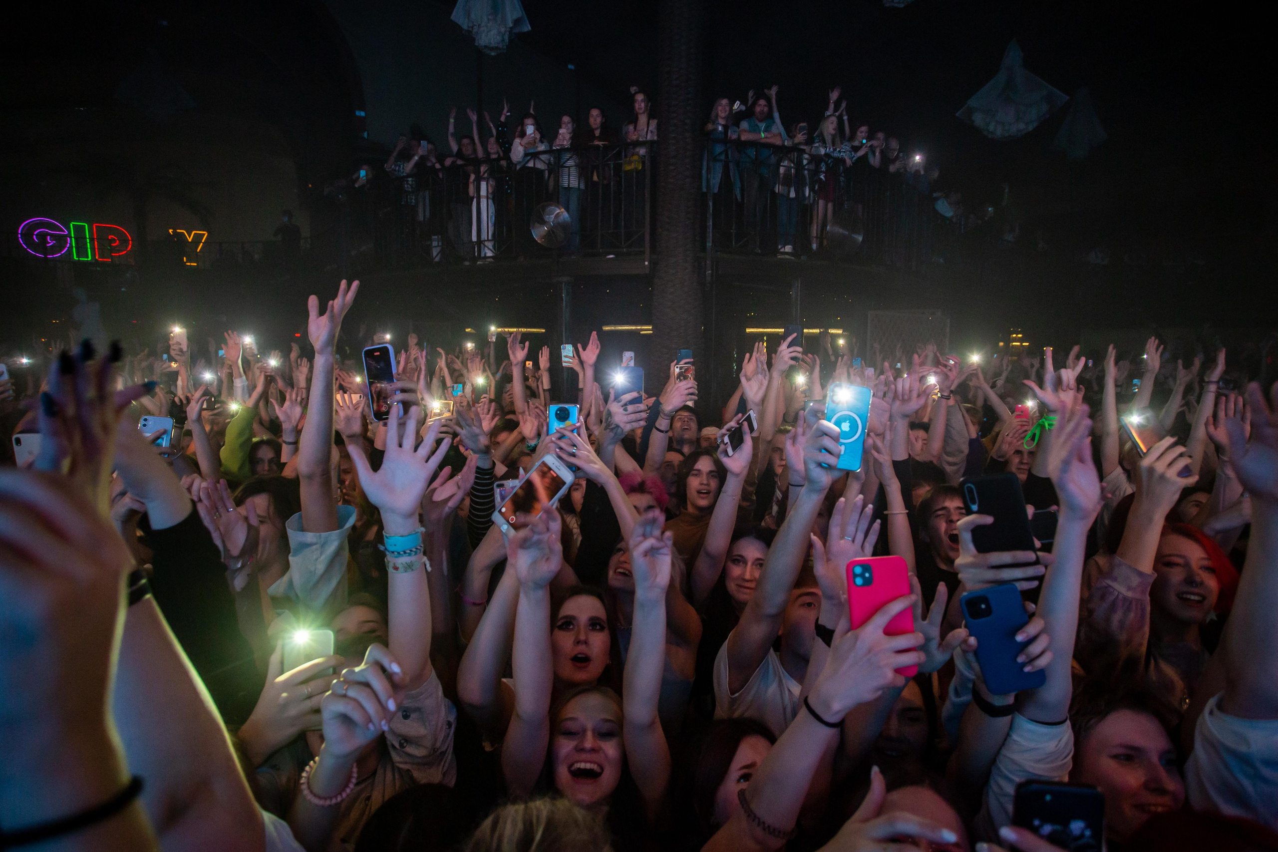 КОСМОНАВТОВ НЕТ. Фотограф Сонкина Татьяна