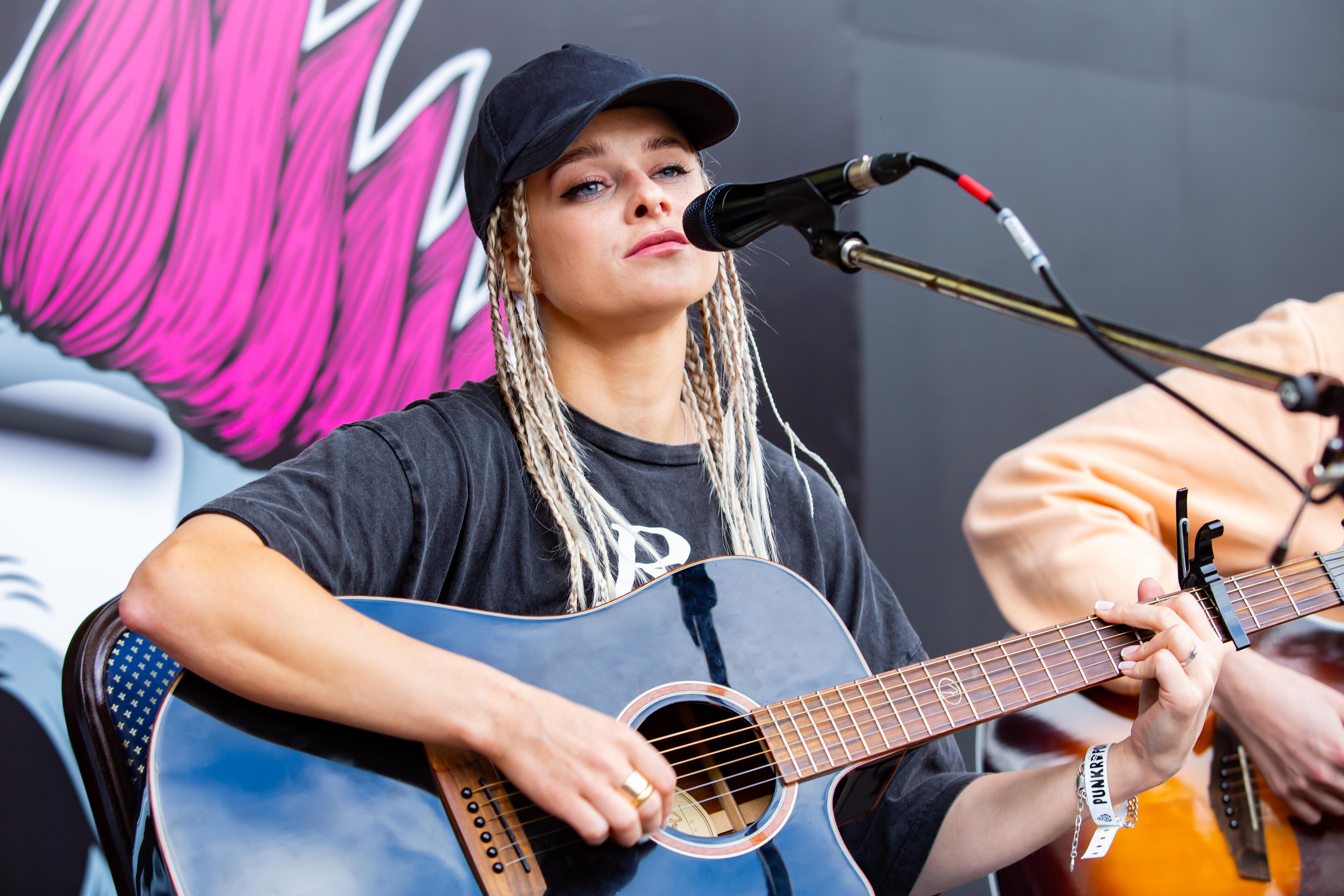 АЛЁНА АЛЁХИНА. Photographer Sonkina Tatiana (Tanya Ash)