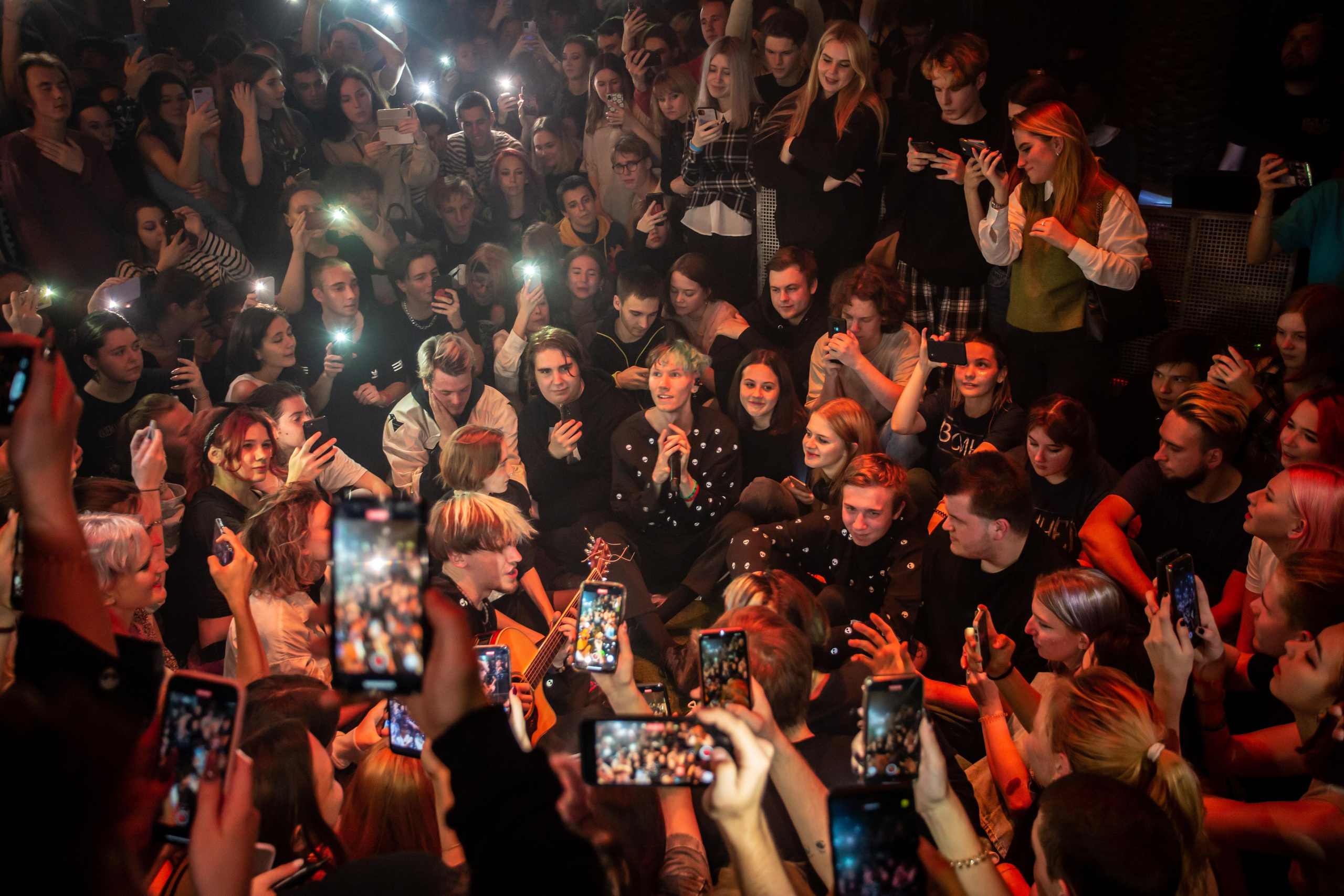 КОСМОНАВТОВ НЕТ. Фотограф Сонкина Татьяна