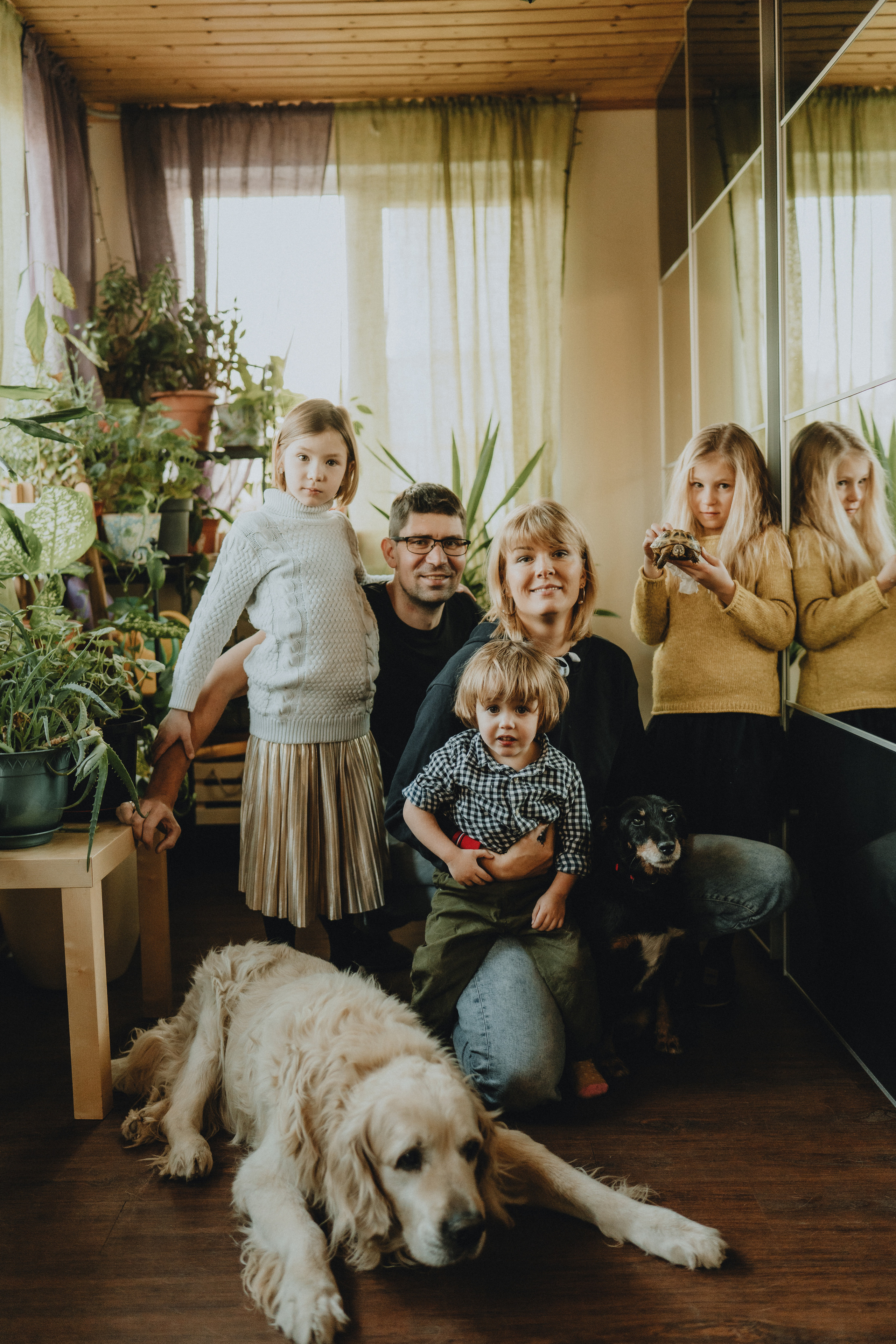 Варя и семья. Фотограф Дарья Тепло