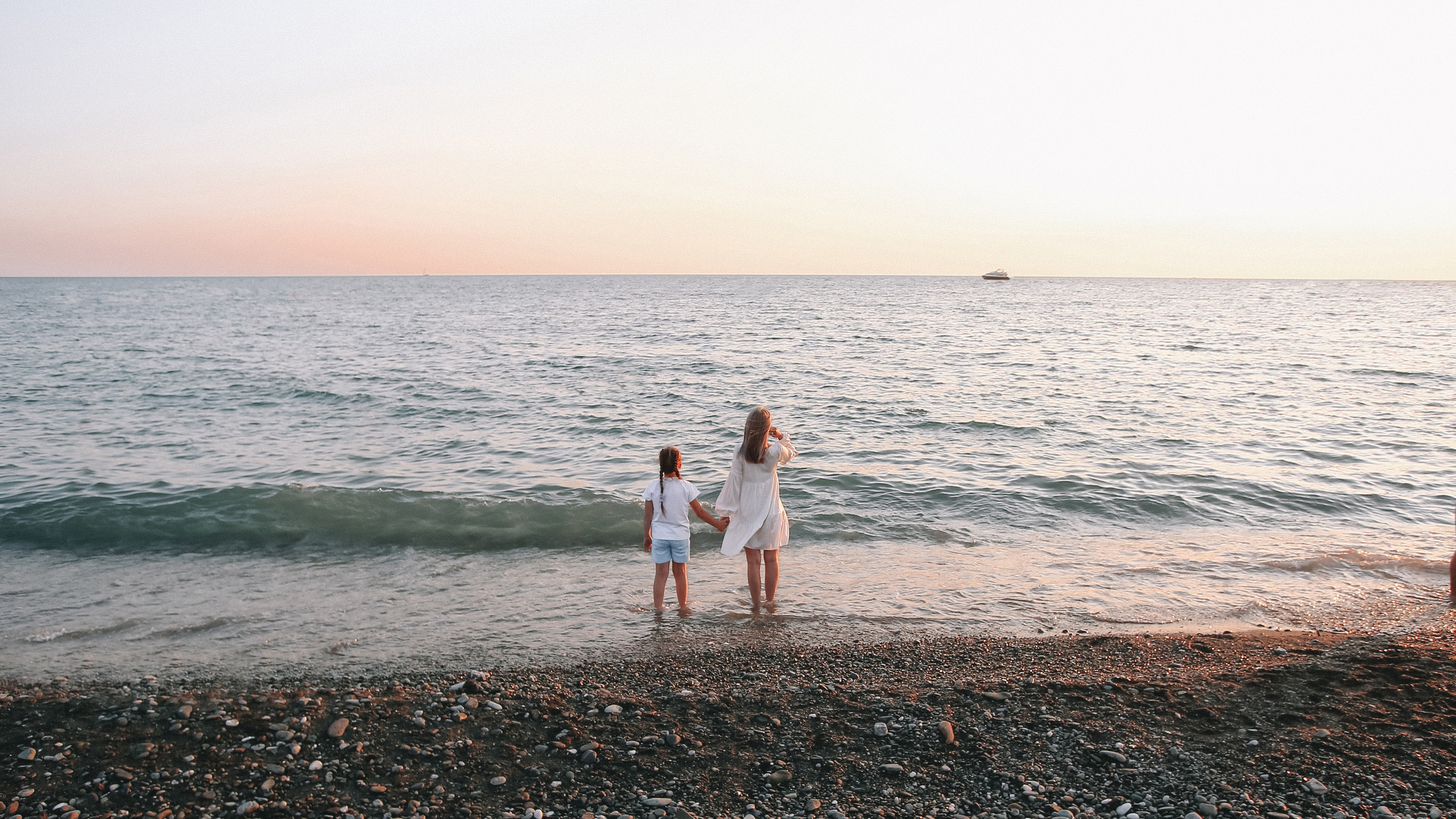 Анастасия, Карина и Даня. Милана Довгаль - семейный фотограф и видеограф  в Адлере и Сочи