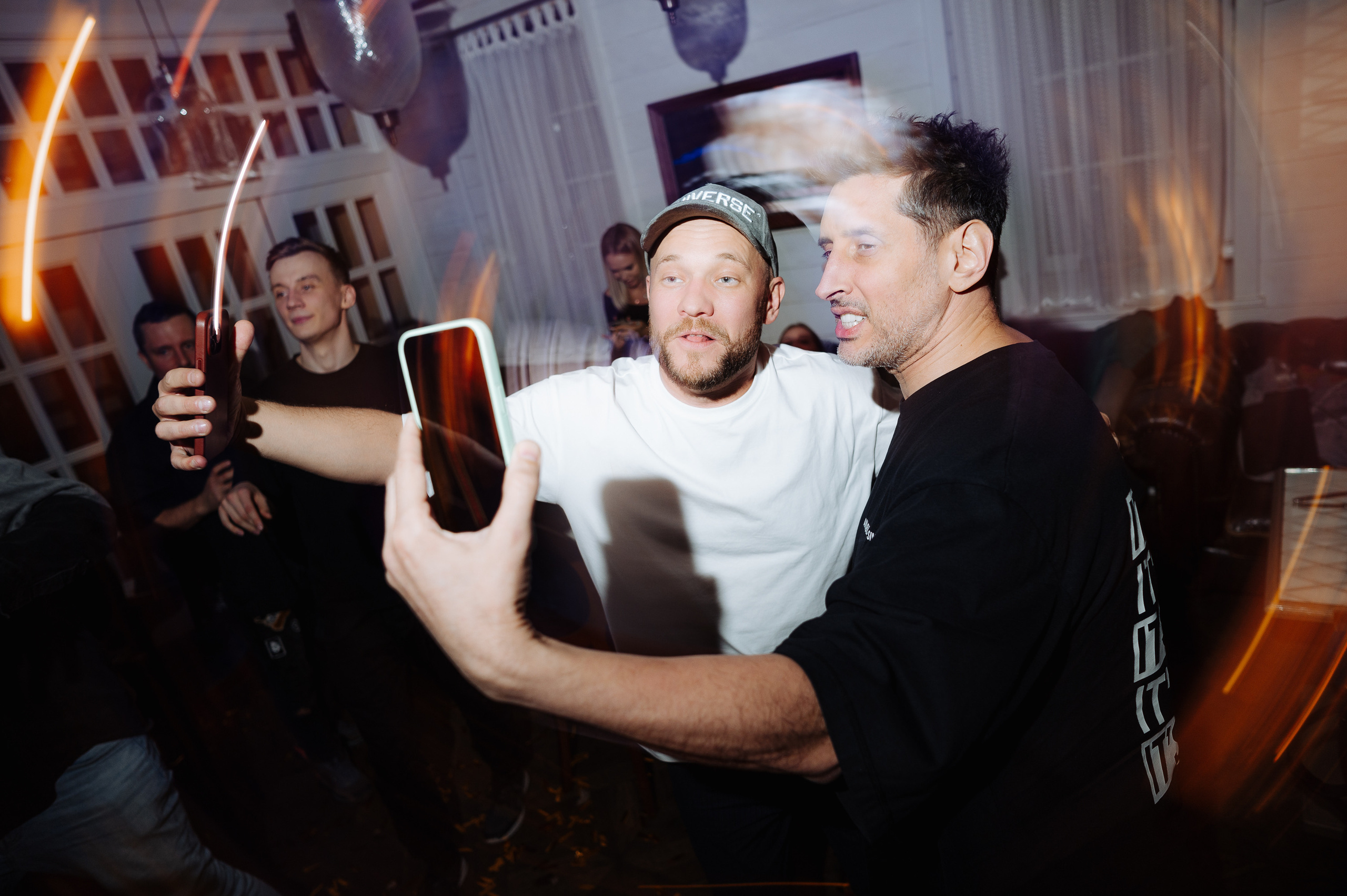 УГЛИ — Вечеринка в честь премьеры клипа VAVAN. Фотограф Вито Бурмасов | Москва