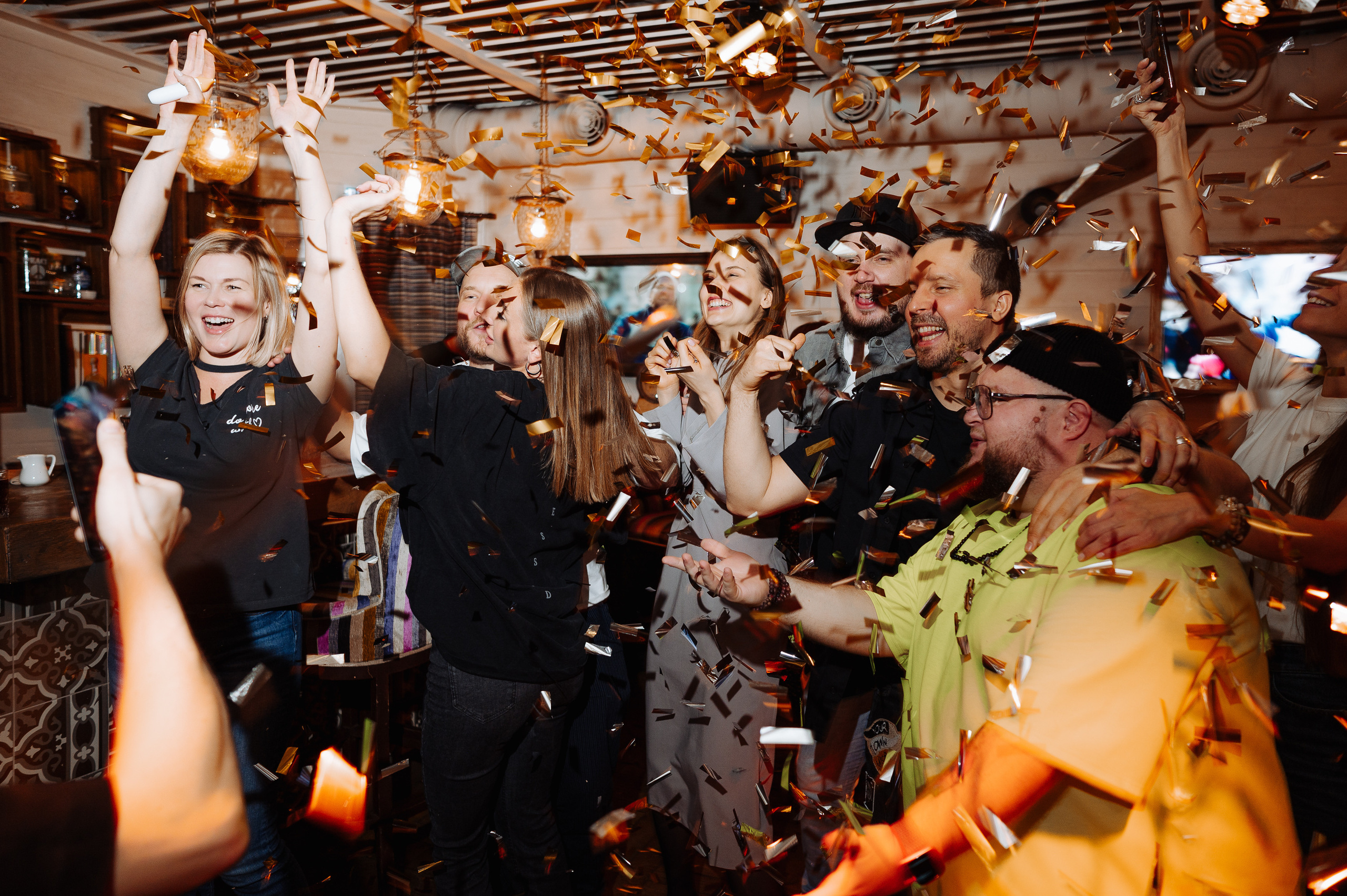 УГЛИ — Вечеринка в честь премьеры клипа VAVAN. Фотограф Вито Бурмасов | Москва