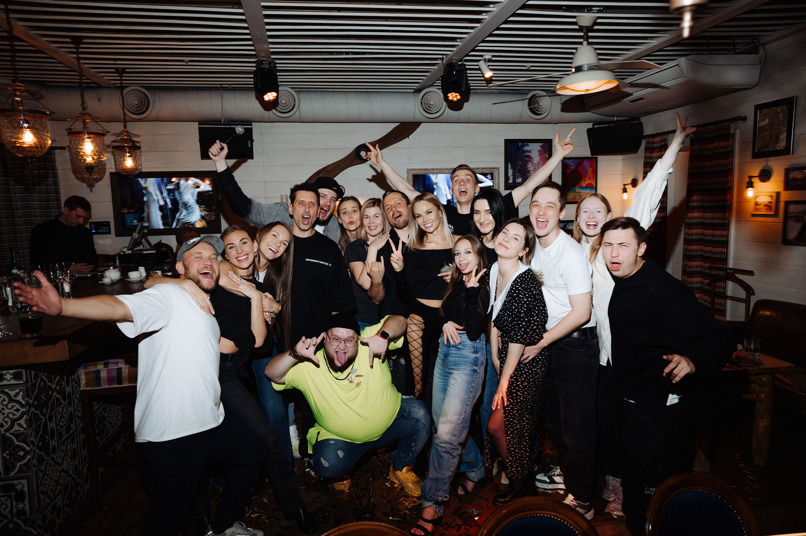 УГЛИ — Вечеринка в честь премьеры клипа VAVAN. Фотограф Вито Бурмасов | Москва