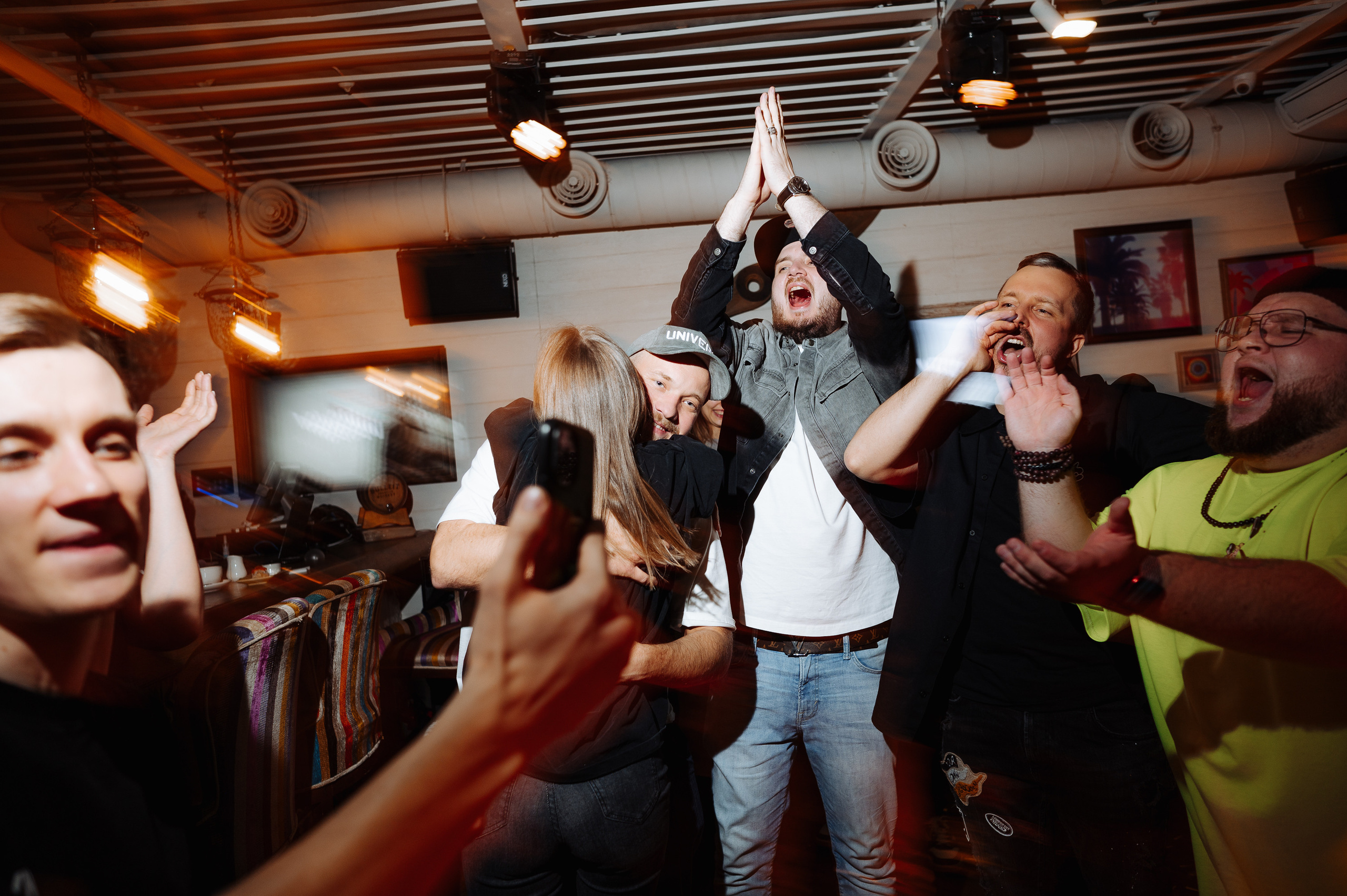 УГЛИ — Вечеринка в честь премьеры клипа VAVAN. Фотограф Вито Бурмасов | Москва