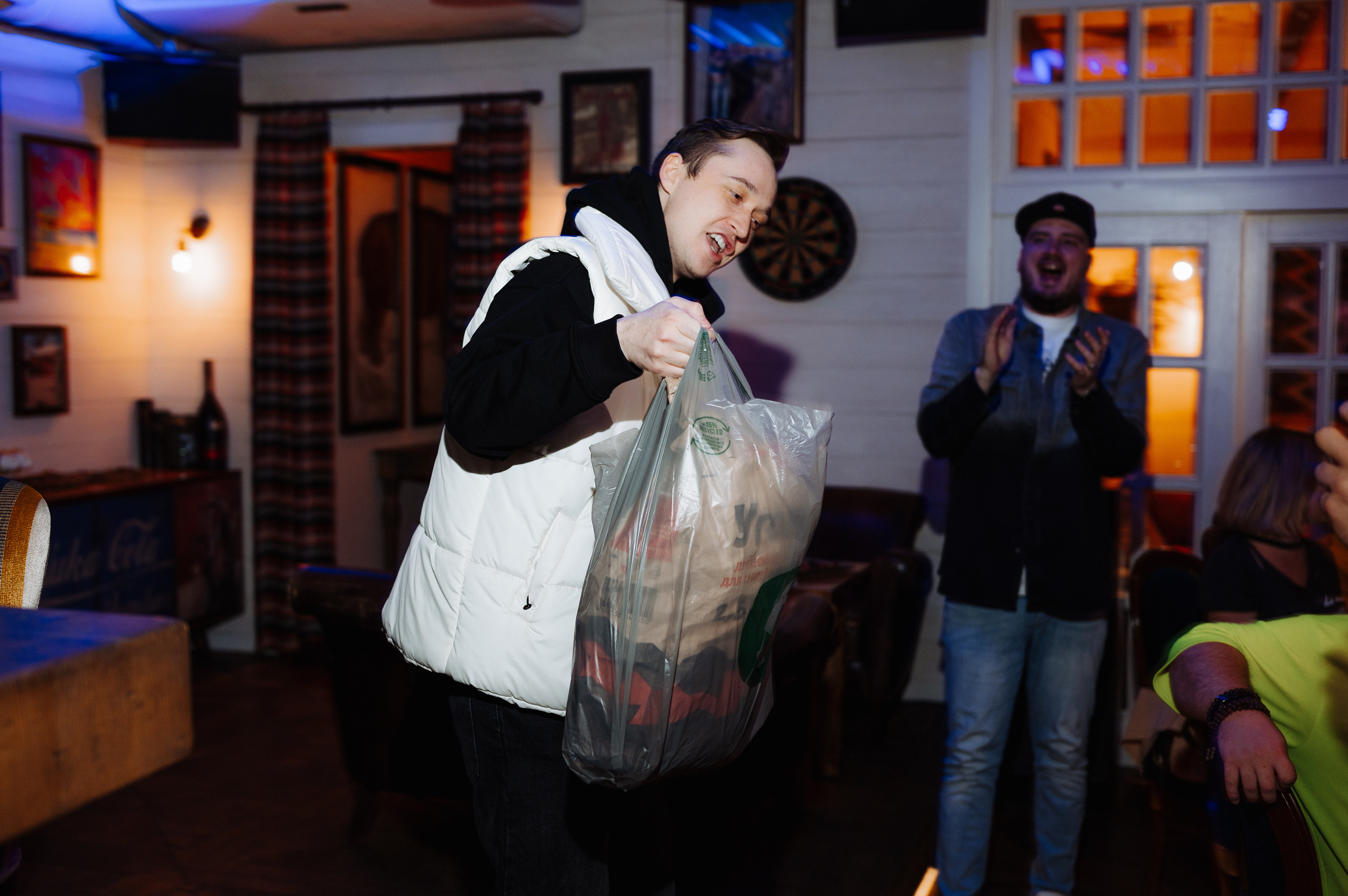 УГЛИ — Вечеринка в честь премьеры клипа VAVAN. Фотограф Вито Бурмасов | Москва