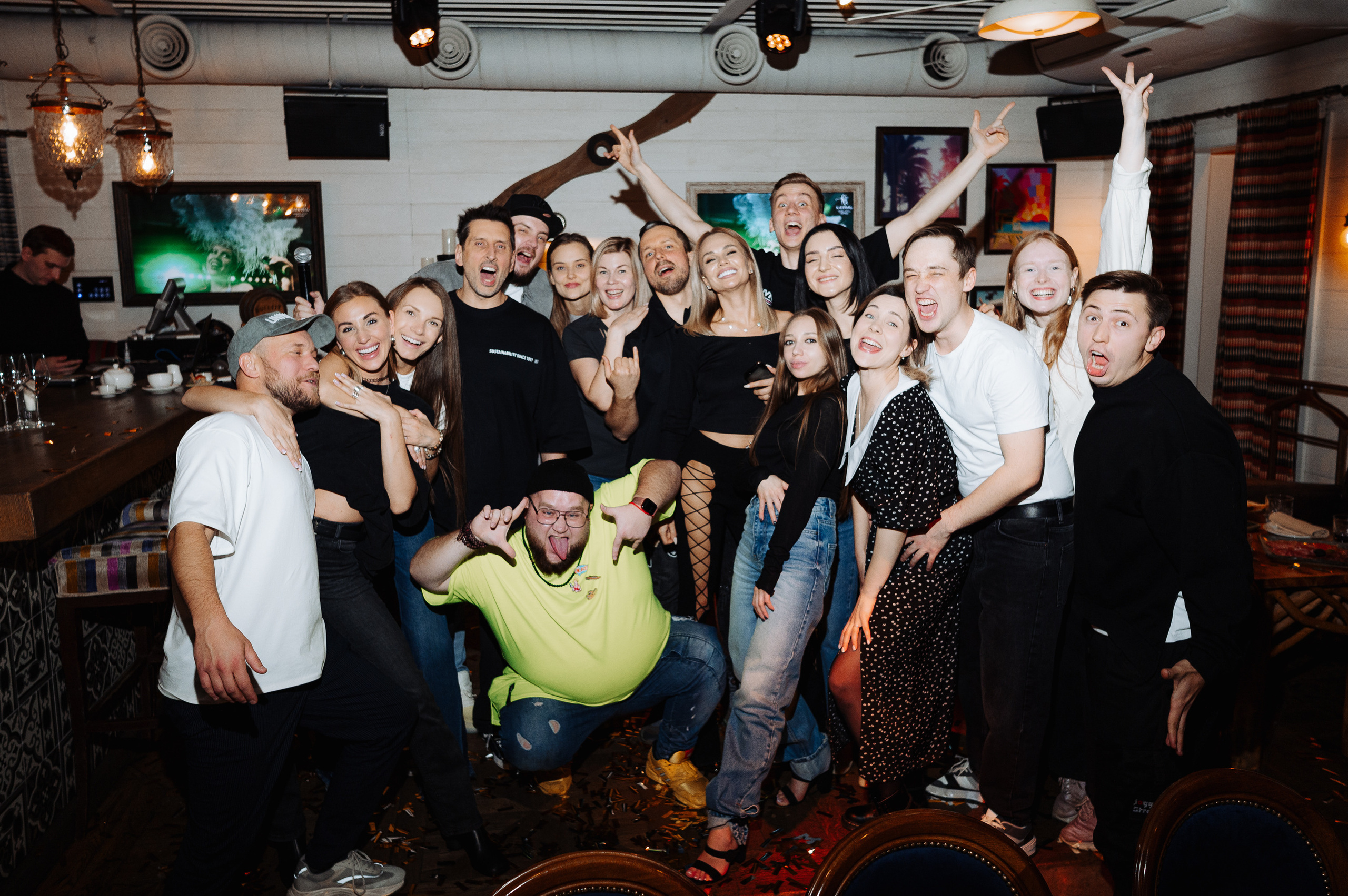 УГЛИ — Вечеринка в честь премьеры клипа VAVAN. Фотограф Вито Бурмасов | Москва