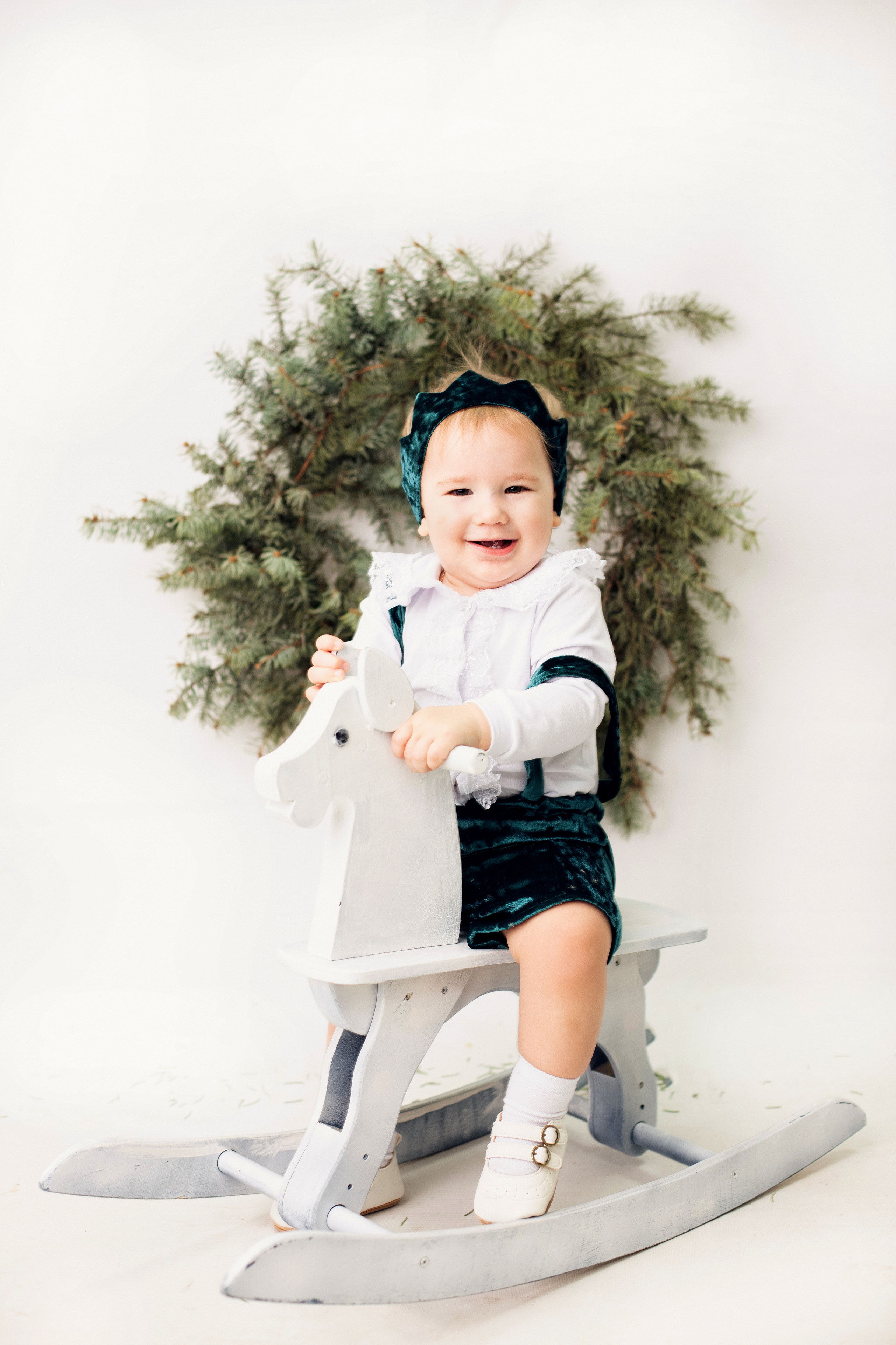 Годовасие Богдана. Фотограф новорожденных в г. Россошь Виктория Нечепуренко