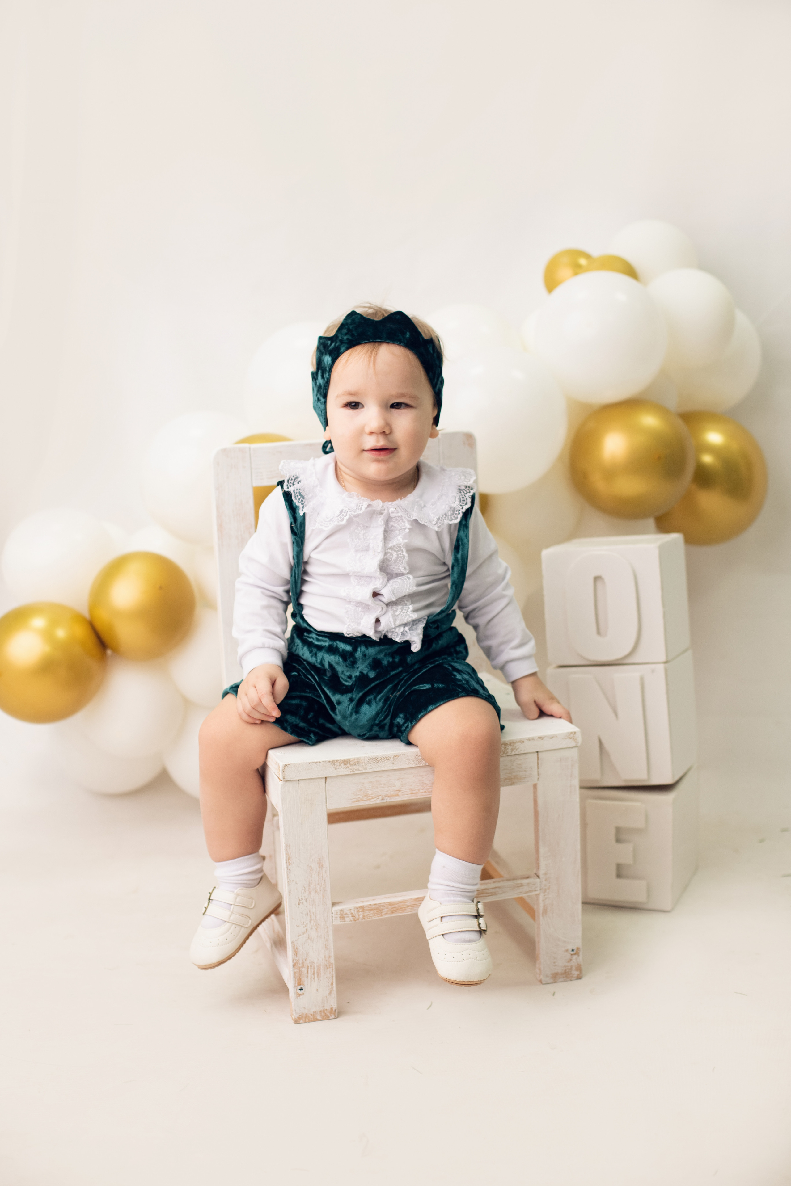 Годовасие Богдана. Фотограф новорожденных в г. Россошь Виктория Нечепуренко