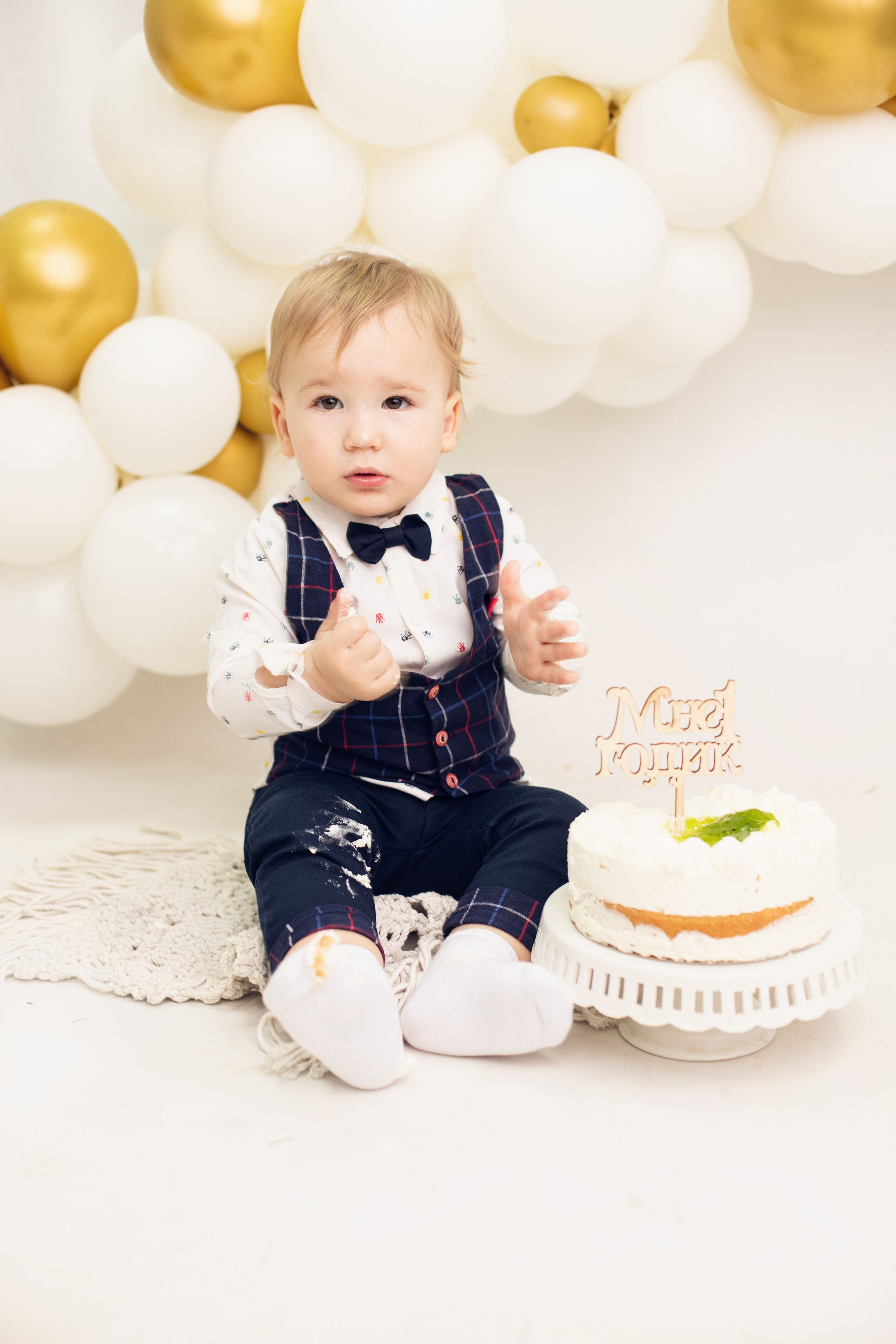 Годовасие Богдана. Фотограф новорожденных в г. Россошь Виктория Нечепуренко