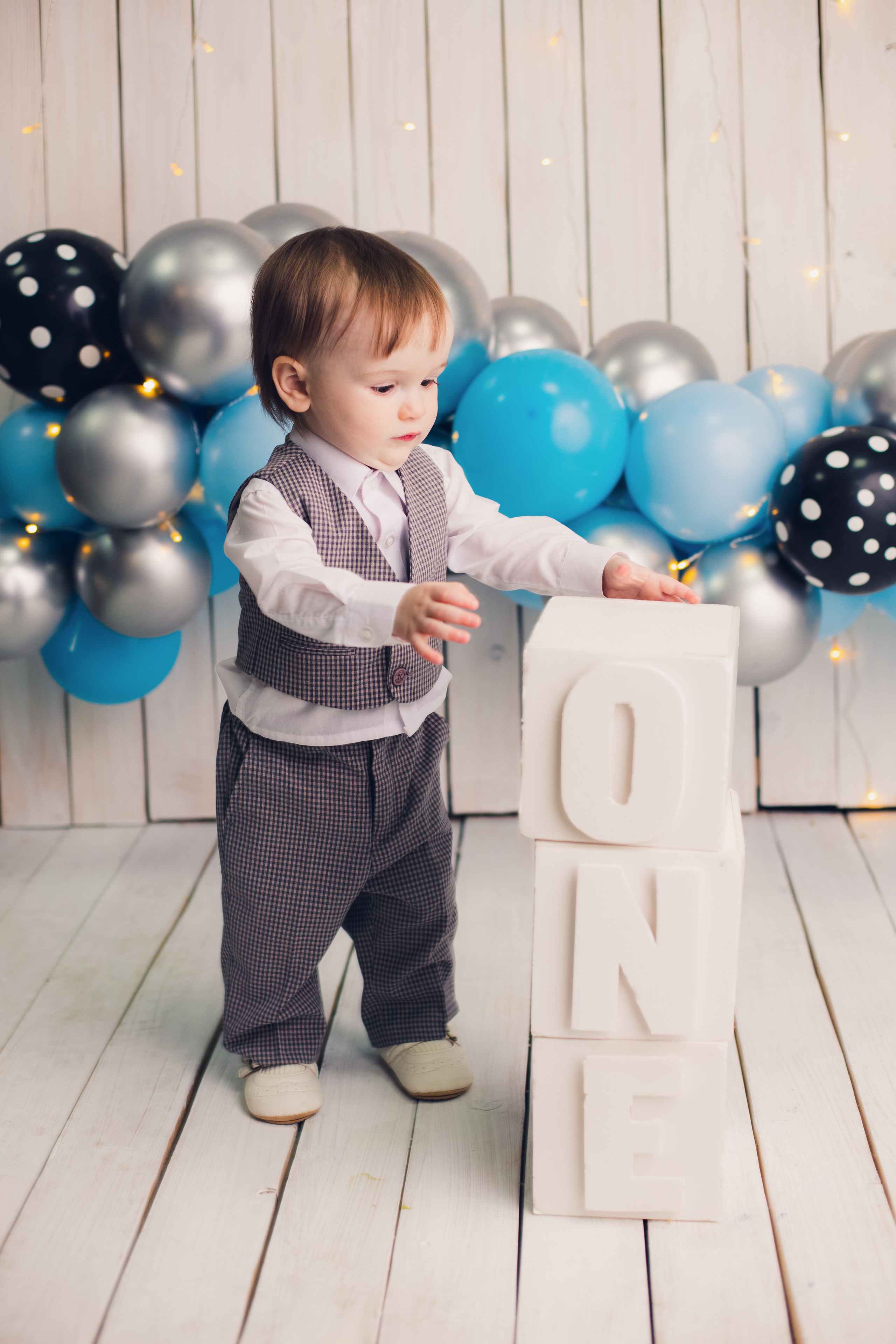 Годовасие Артема. Фотограф новорожденных в г. Россошь Виктория Нечепуренко