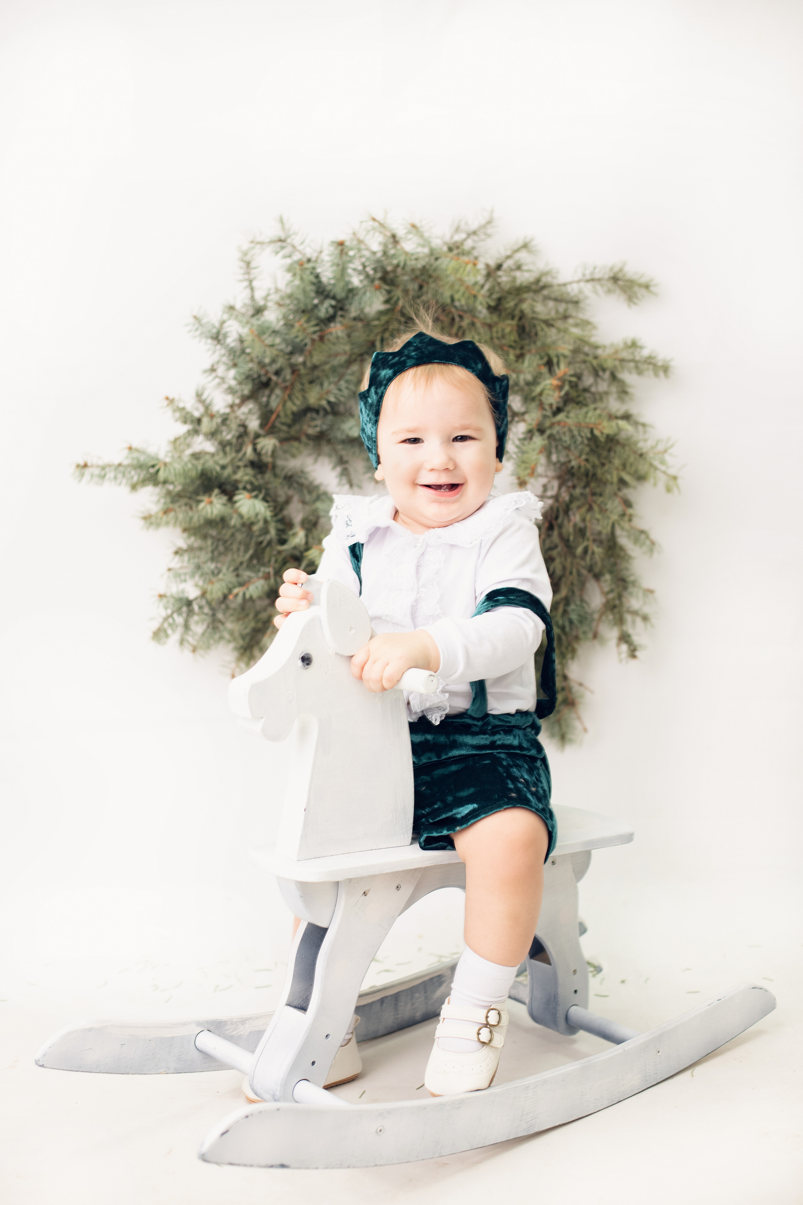 Годовасие Богдана. Фотограф новорожденных в г. Россошь Виктория Нечепуренко